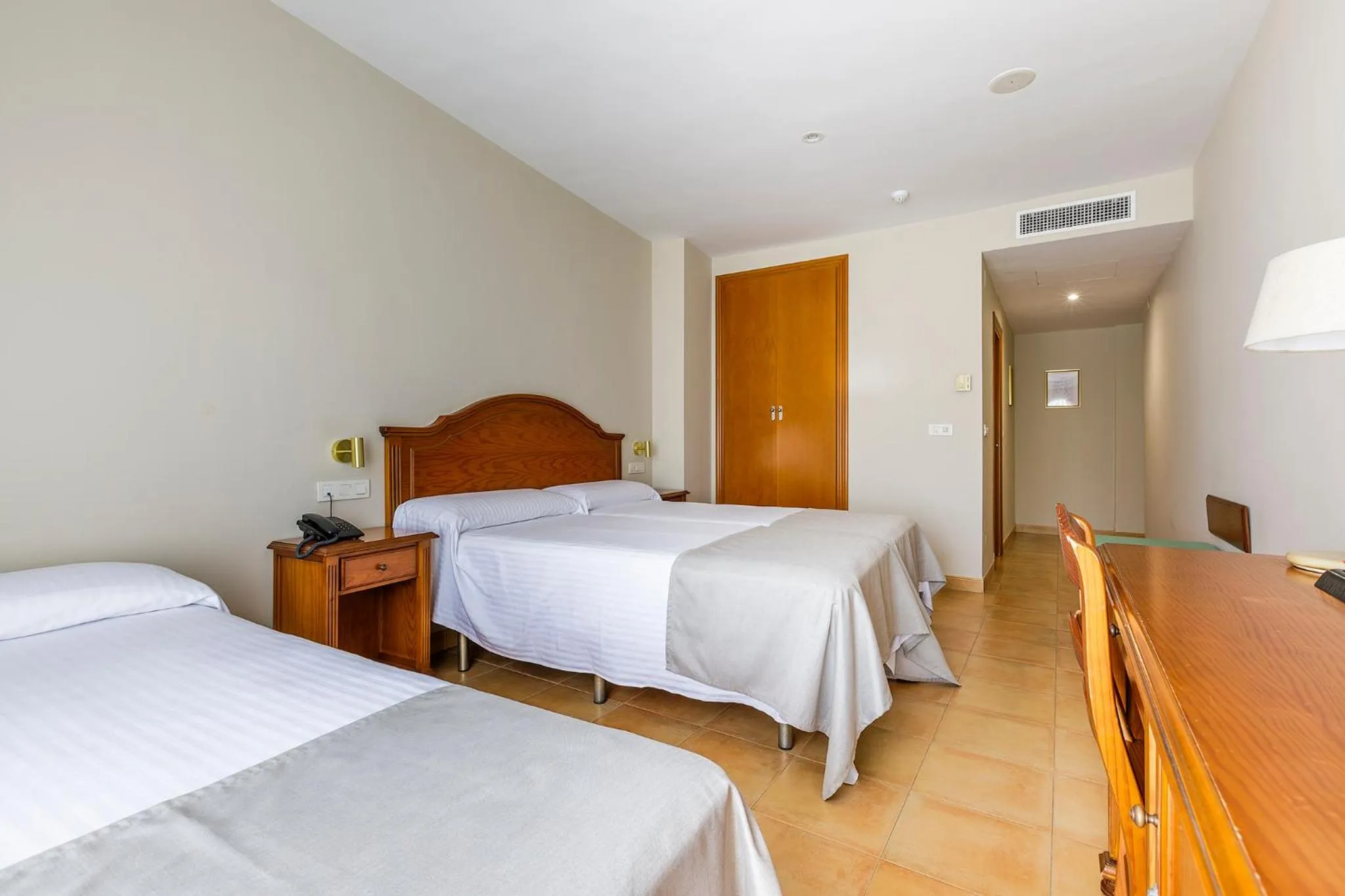 Bed in Hotel Almijara - Mares