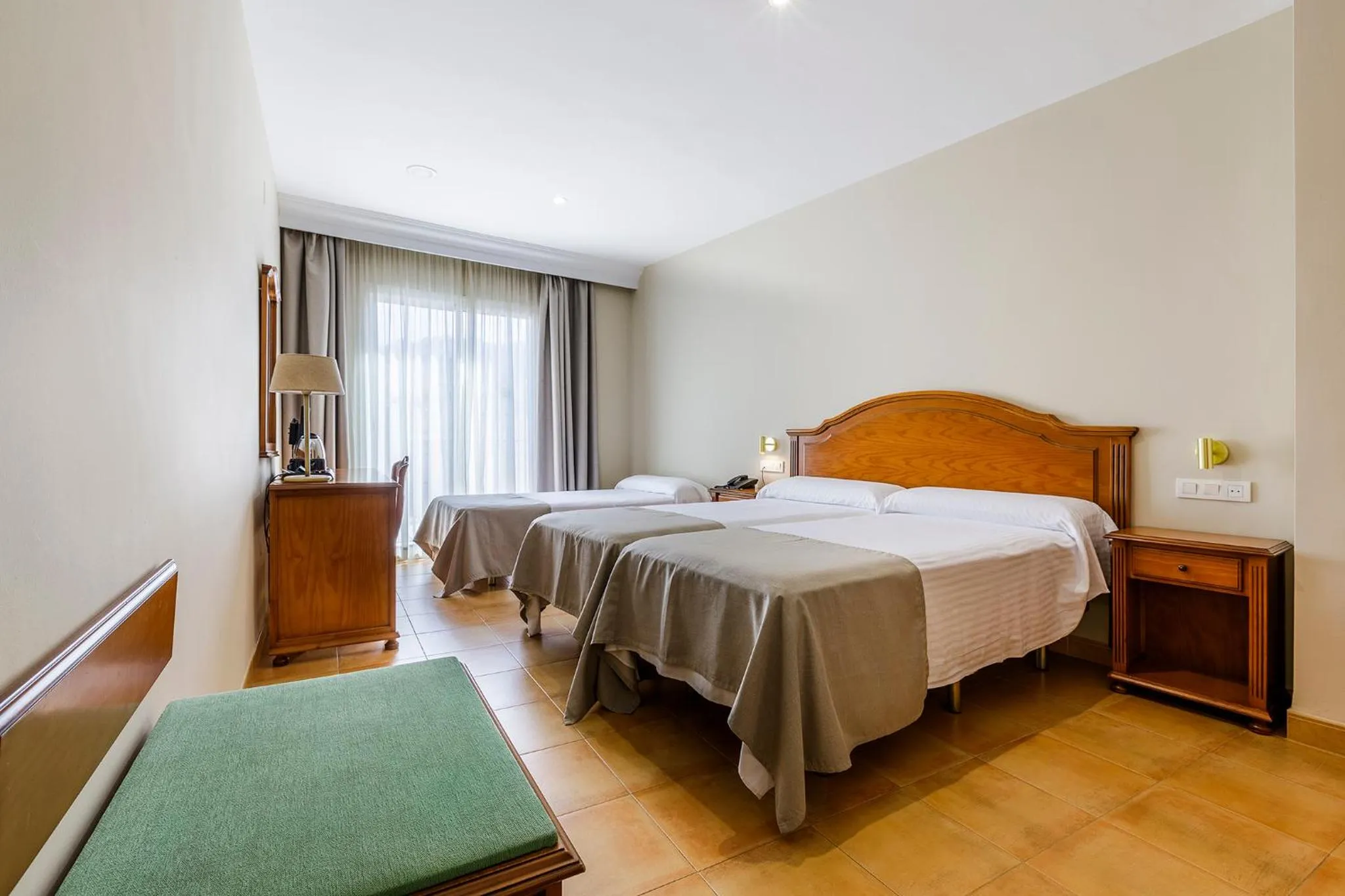 Bed in Hotel Almijara - Mares
