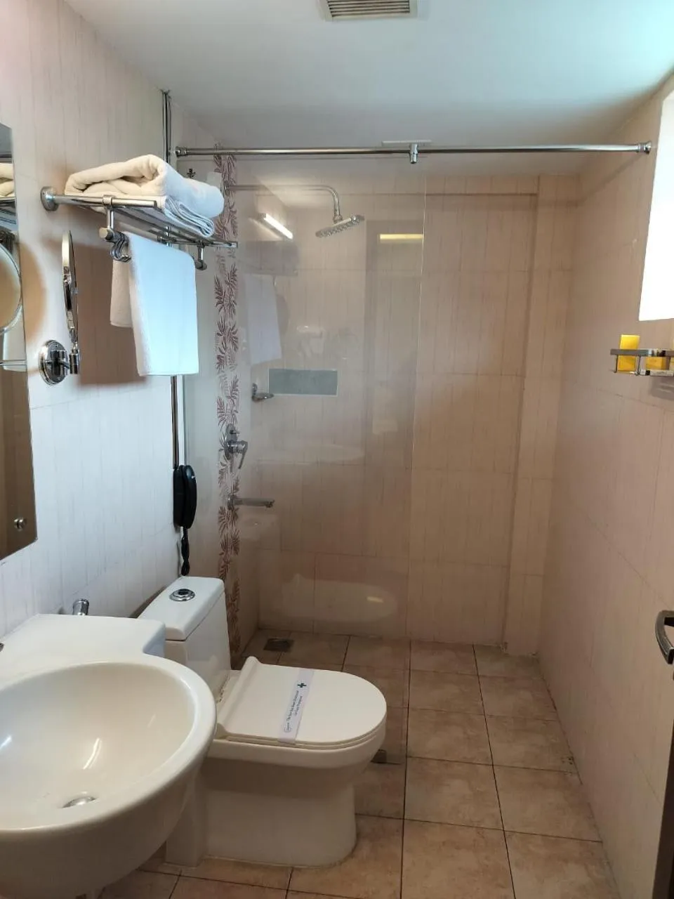 Bathroom in Hotel Seven Hills