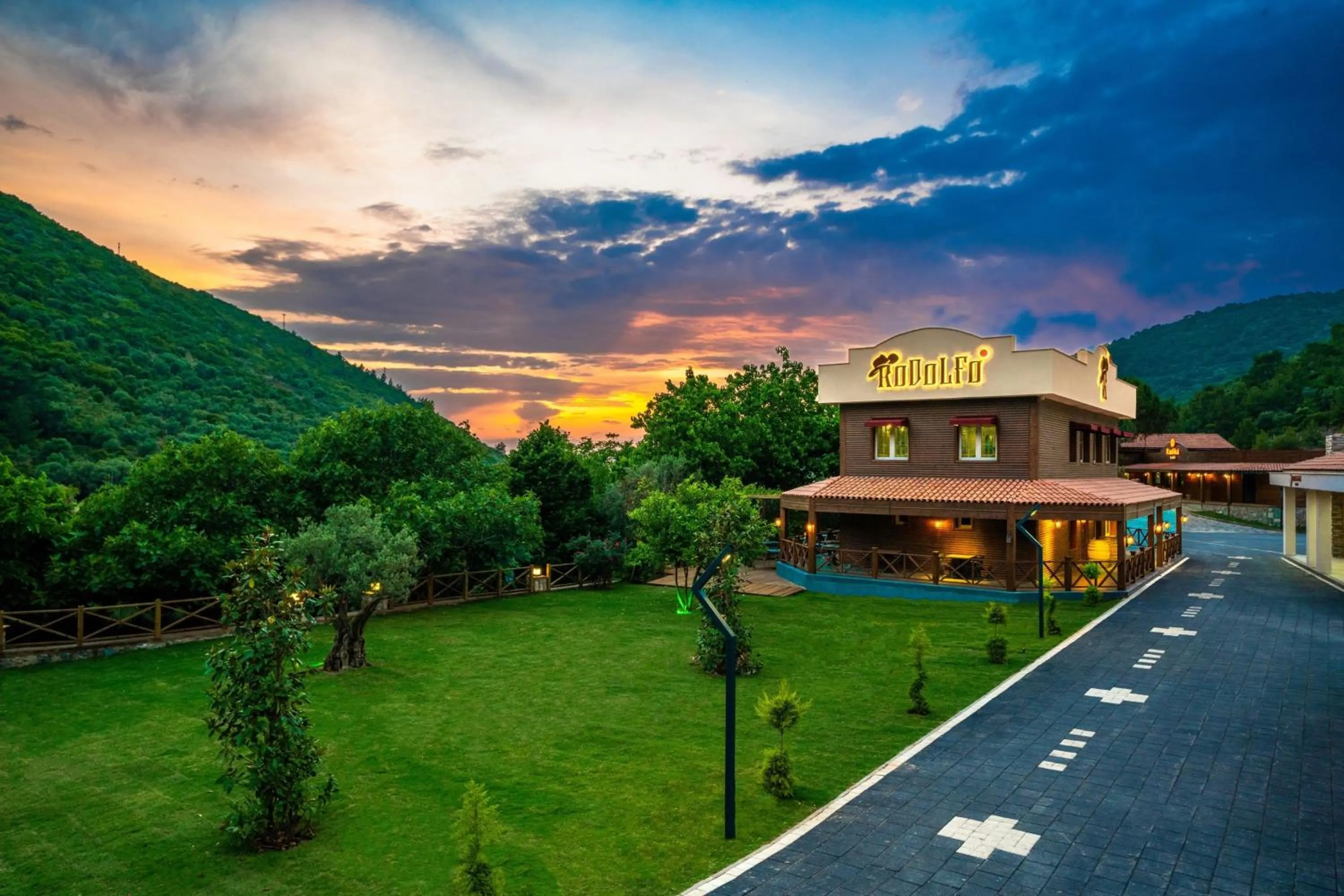 Restaurant/places to eat in Batıhan Vadi Hotel