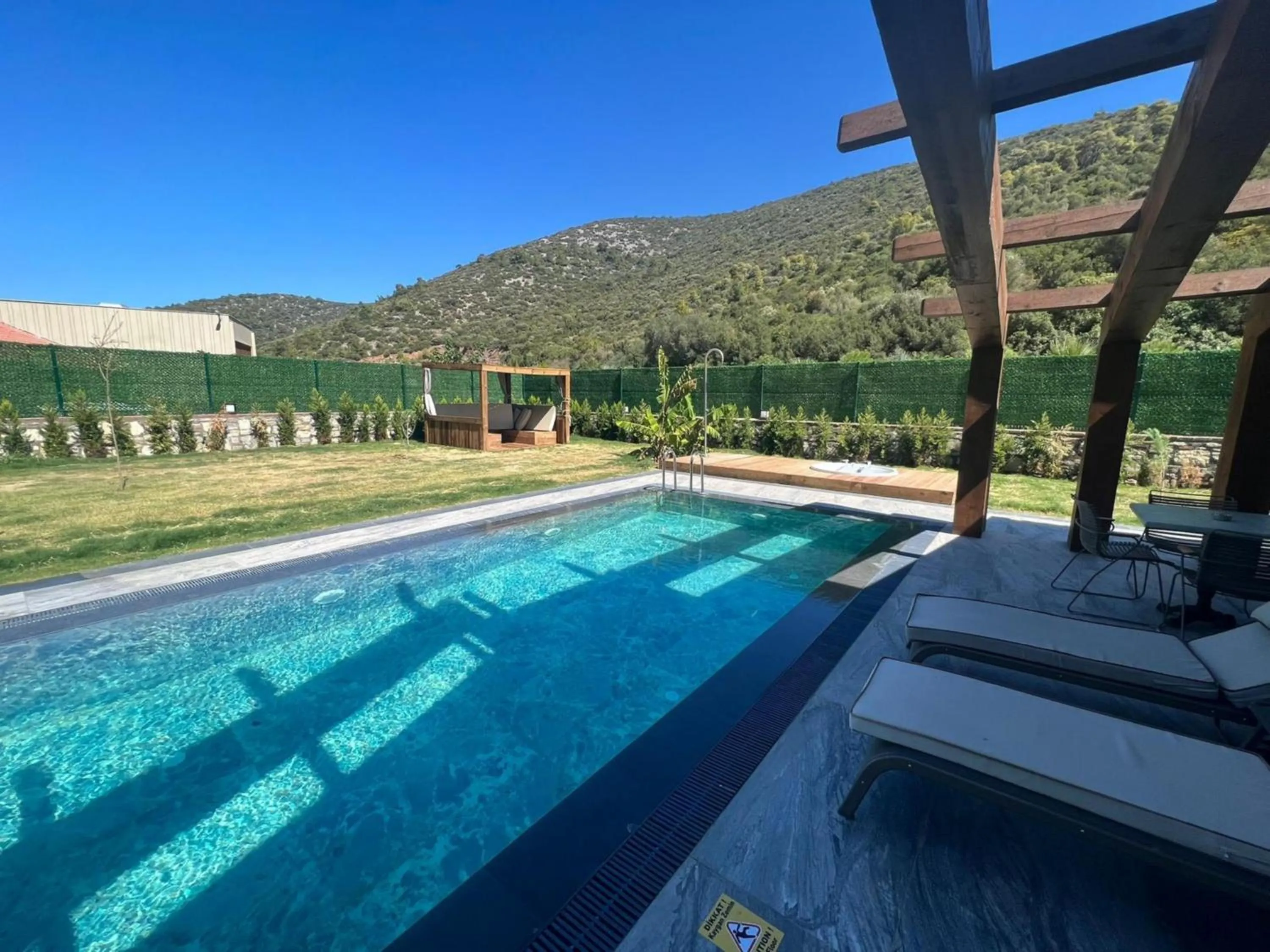 Swimming pool in Batıhan Vadi Hotel