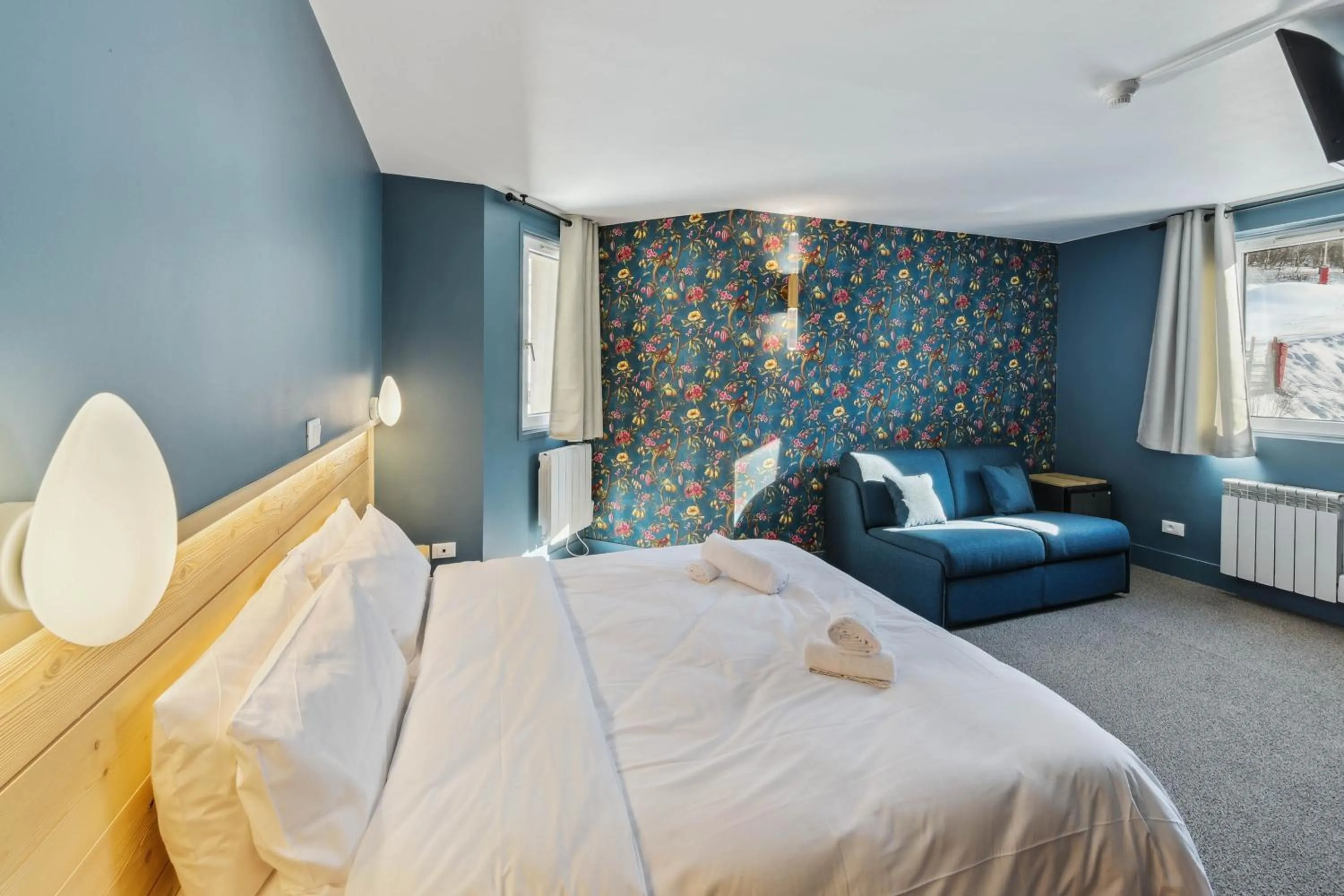 Photo of the whole room, Bed in Hotel Turan & Spa