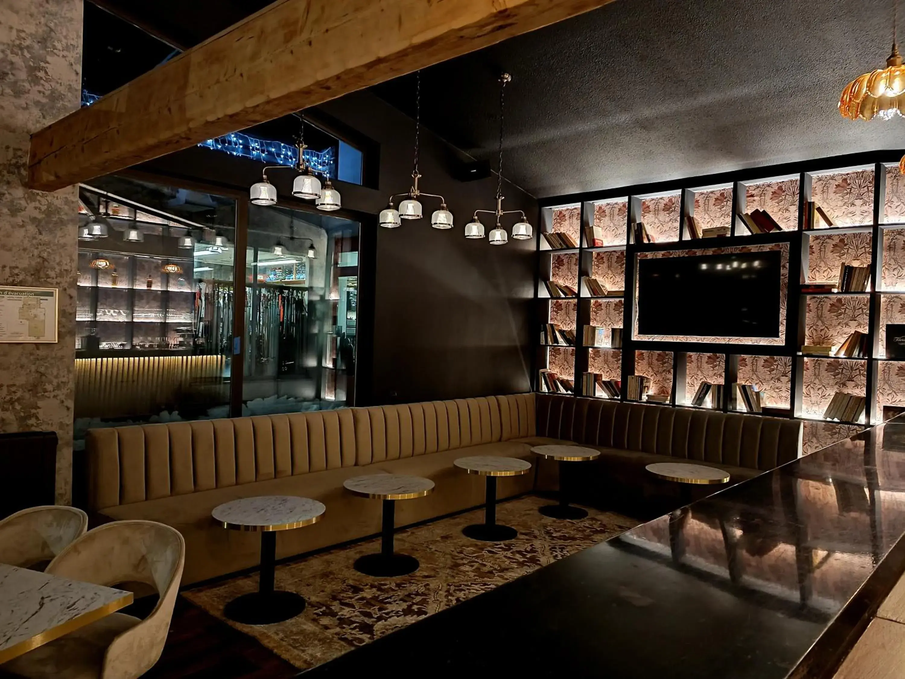 Lounge or bar in Hotel Turan & Spa Lounge or bar in Hotel Turan & Spa