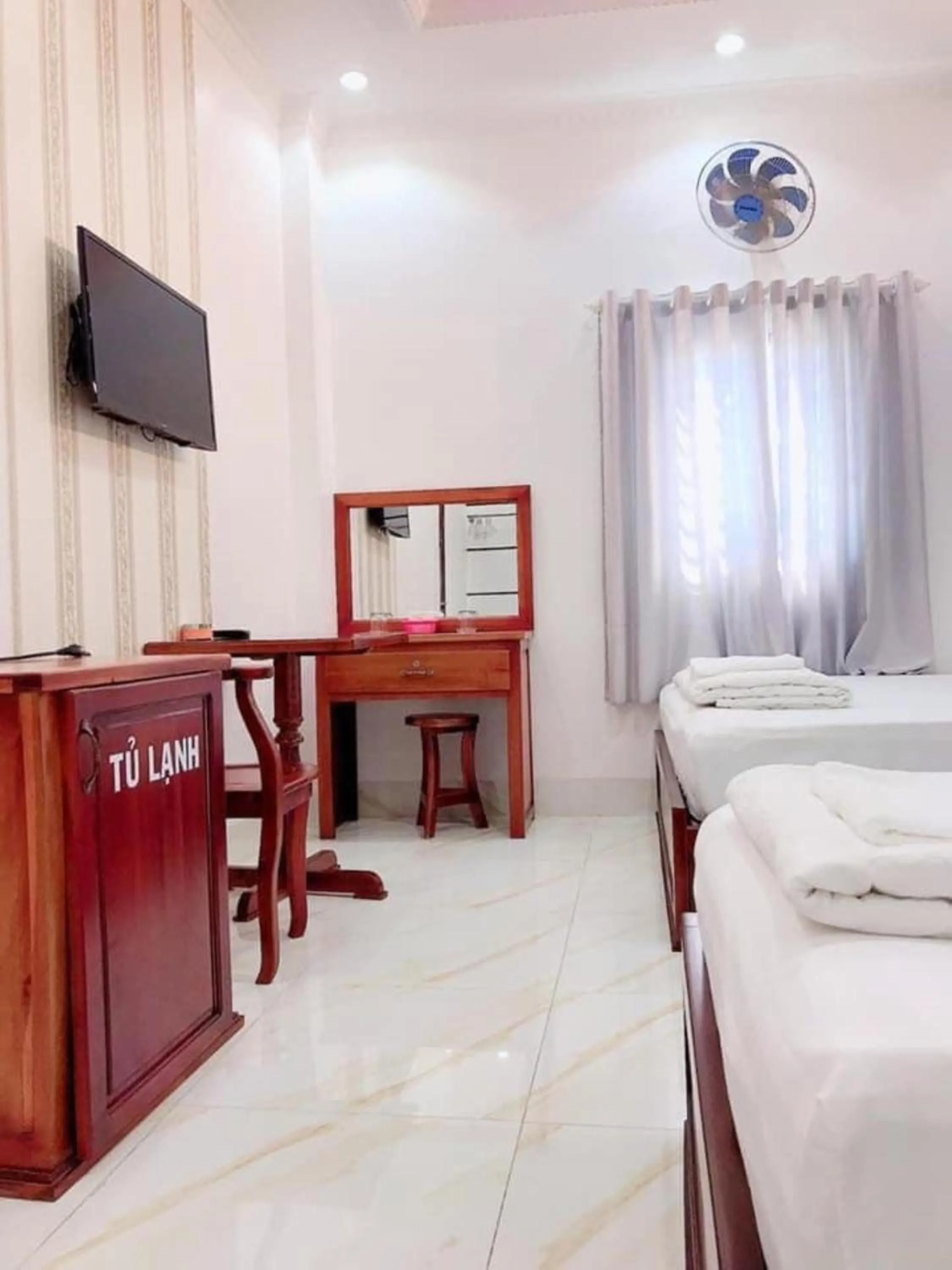 Communal lounge/ TV room, Bed in Sao Mai Hotel Can Tho