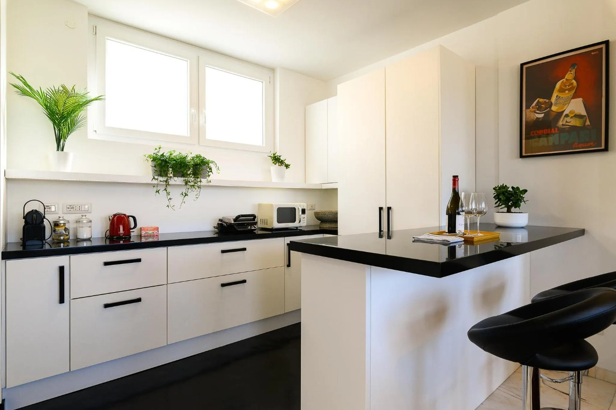 Coffee/tea facilities in Peaceful Penthouse with Garage by NDP rent