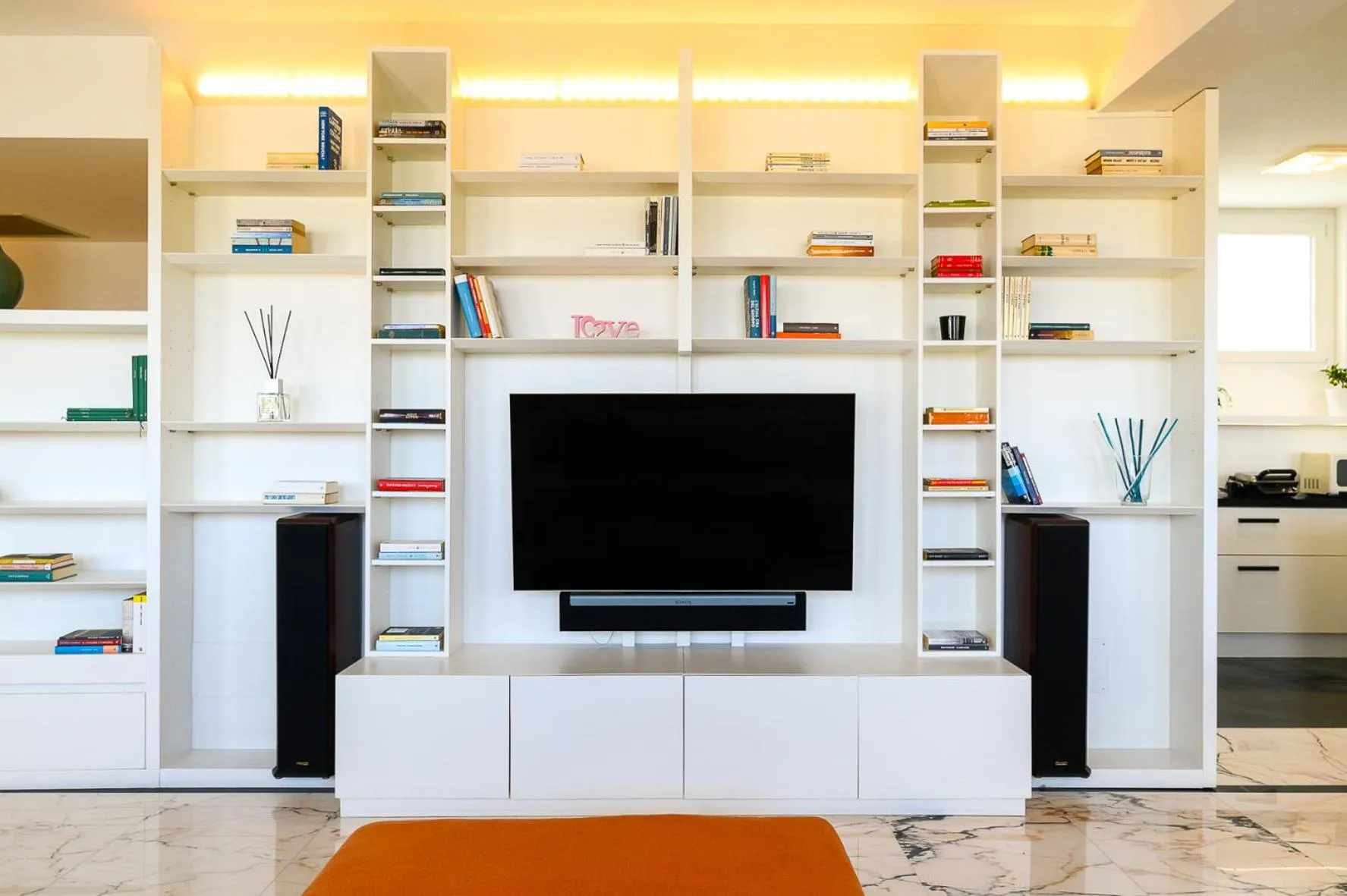 TV and multimedia in Peaceful Penthouse with Garage by NDP rent