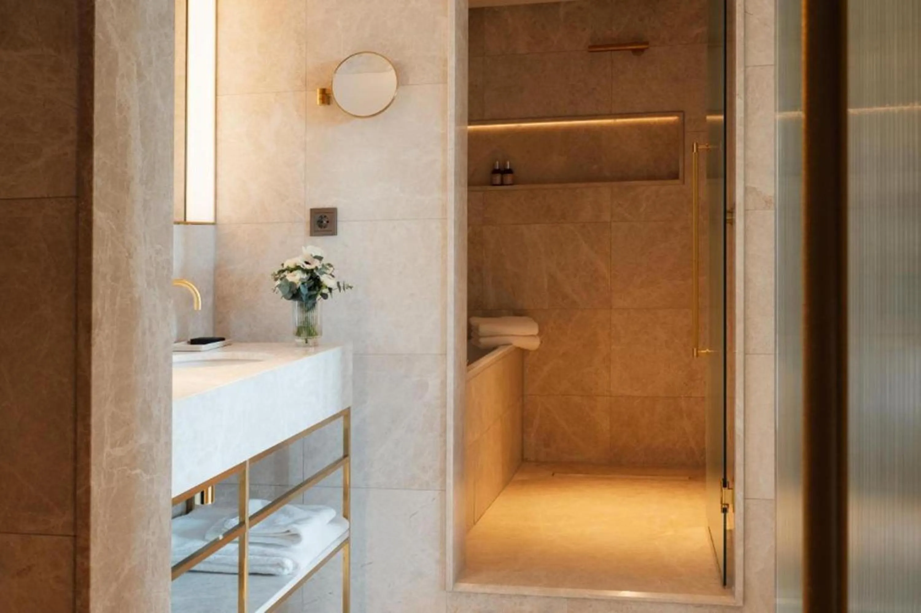 Bathroom in Almanac Palais Vienna