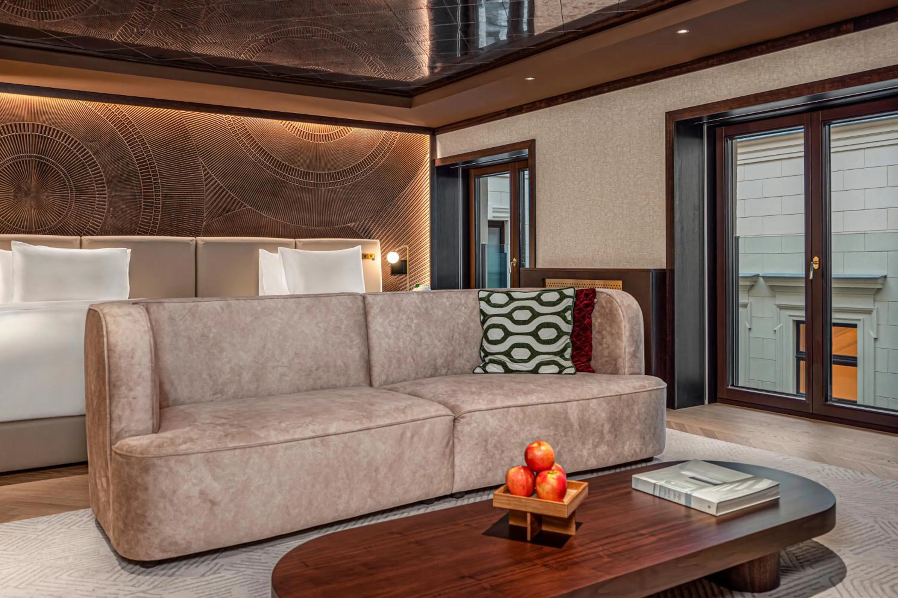 Photo of the whole room in Almanac Palais Vienna