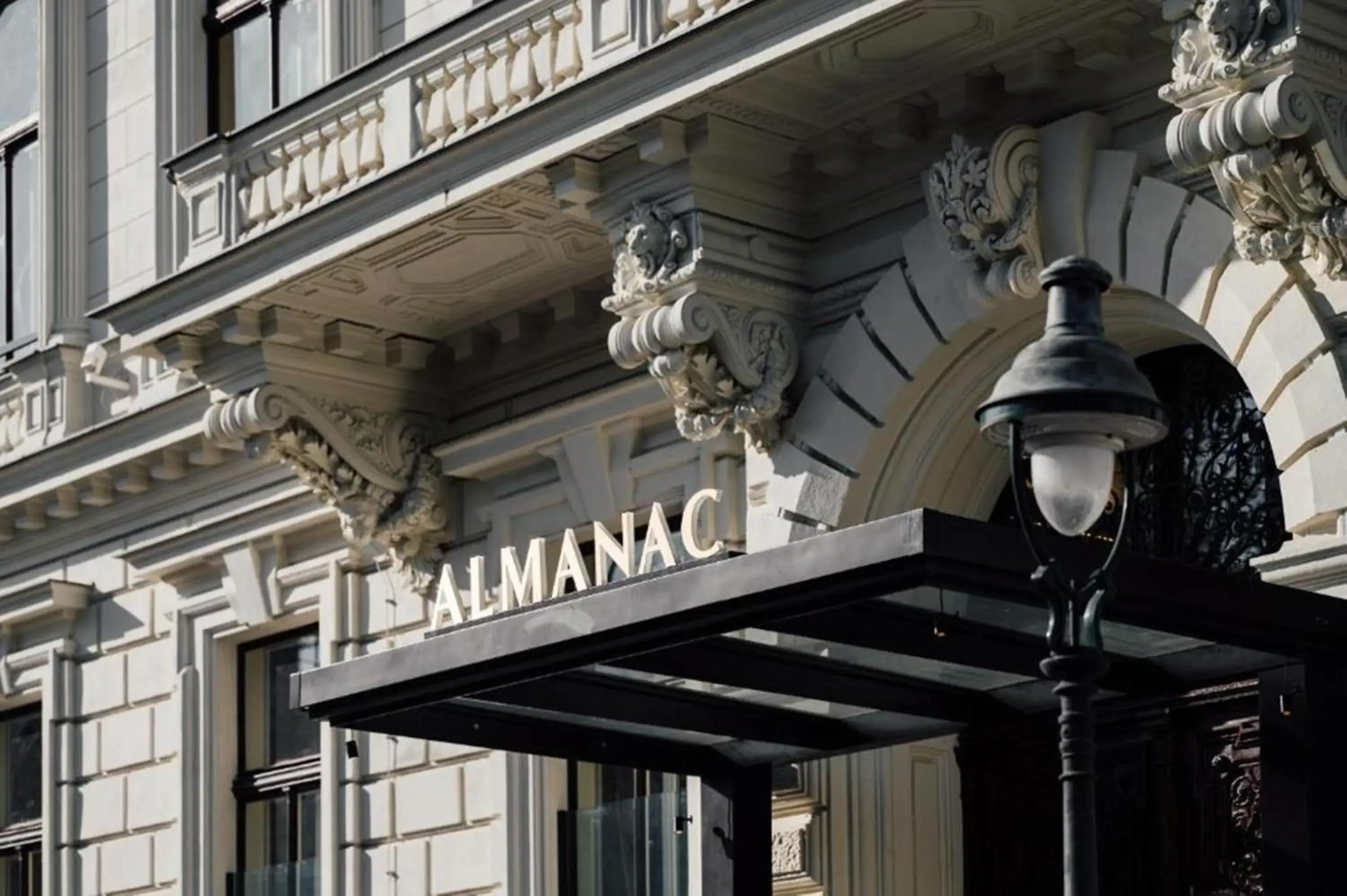 Facade/entrance in Almanac Palais Vienna Facade/entrance in Almanac Palais Vienna