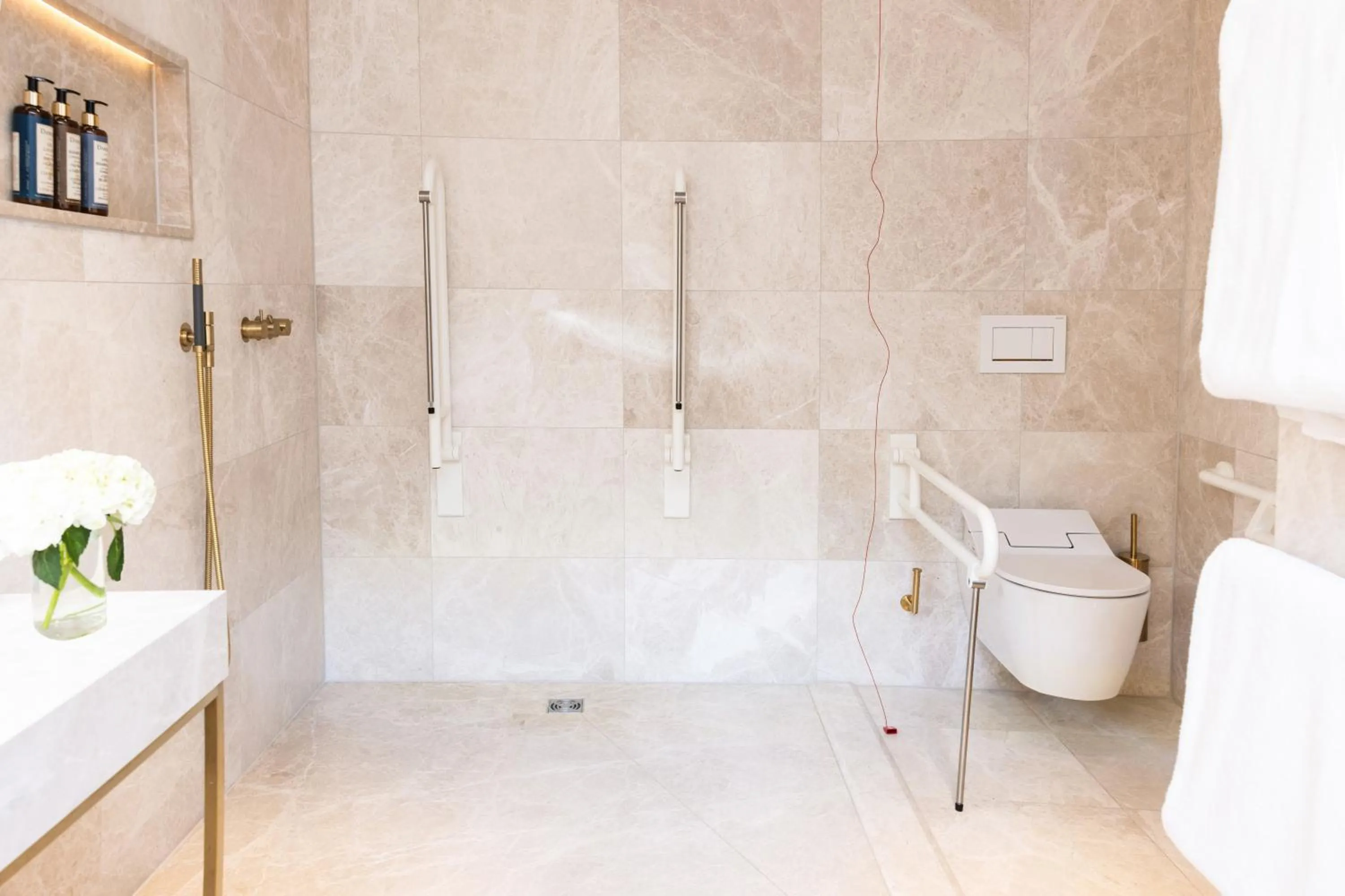 Bathroom in Almanac Palais Vienna