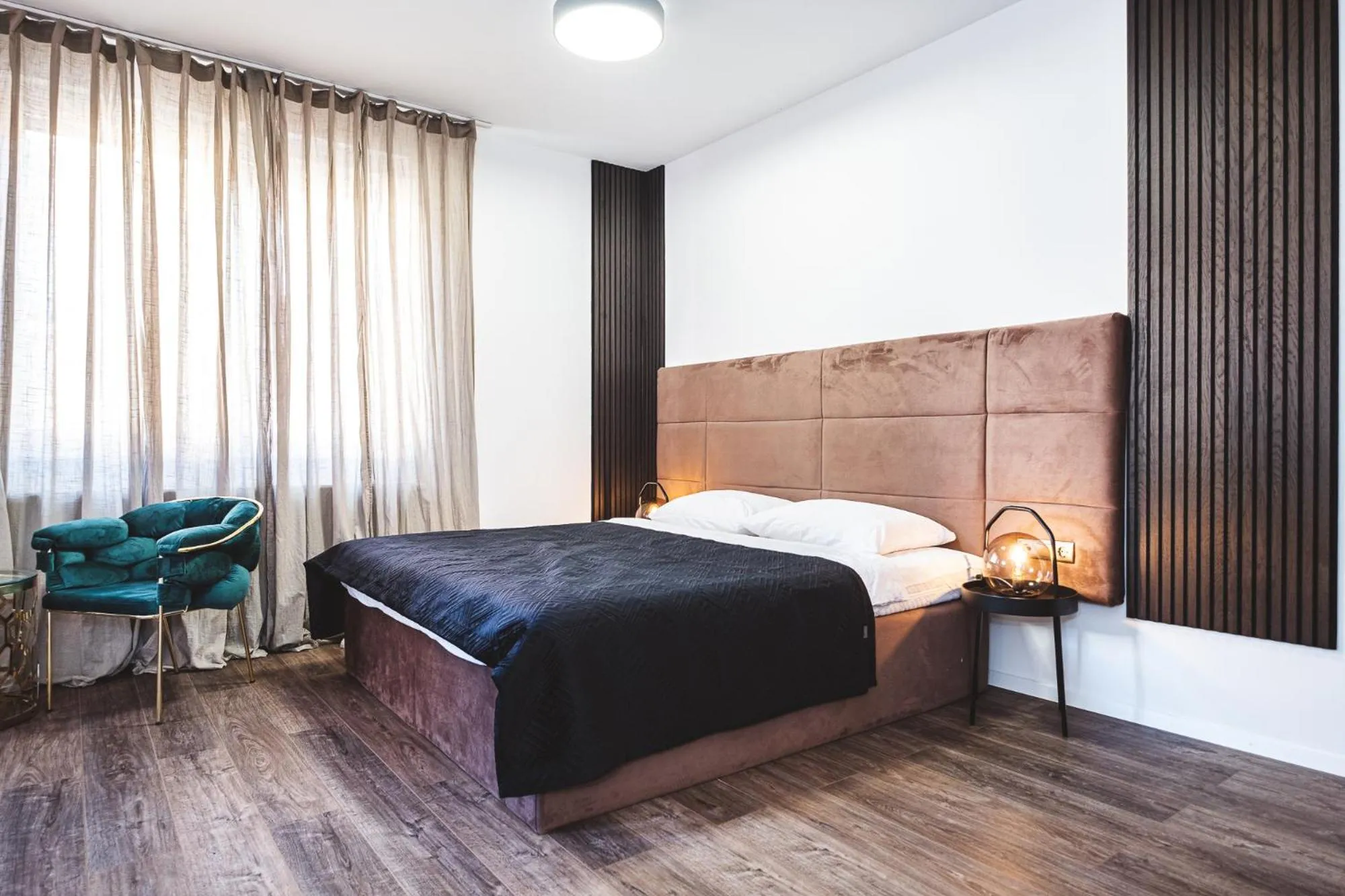 Bed in National Plus