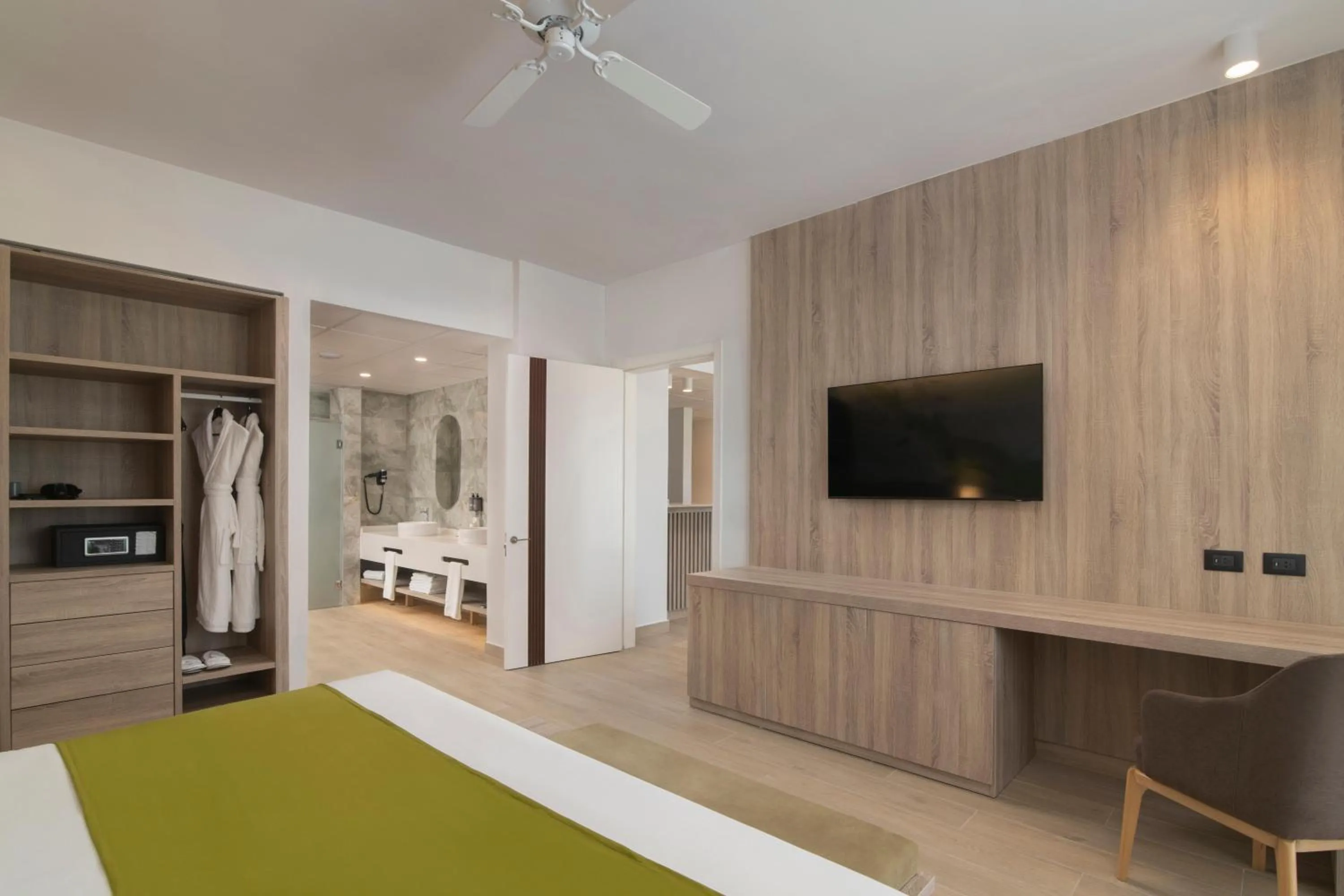 Photo of the whole room, Bed in Serenade All Suites - Adults Only Resort