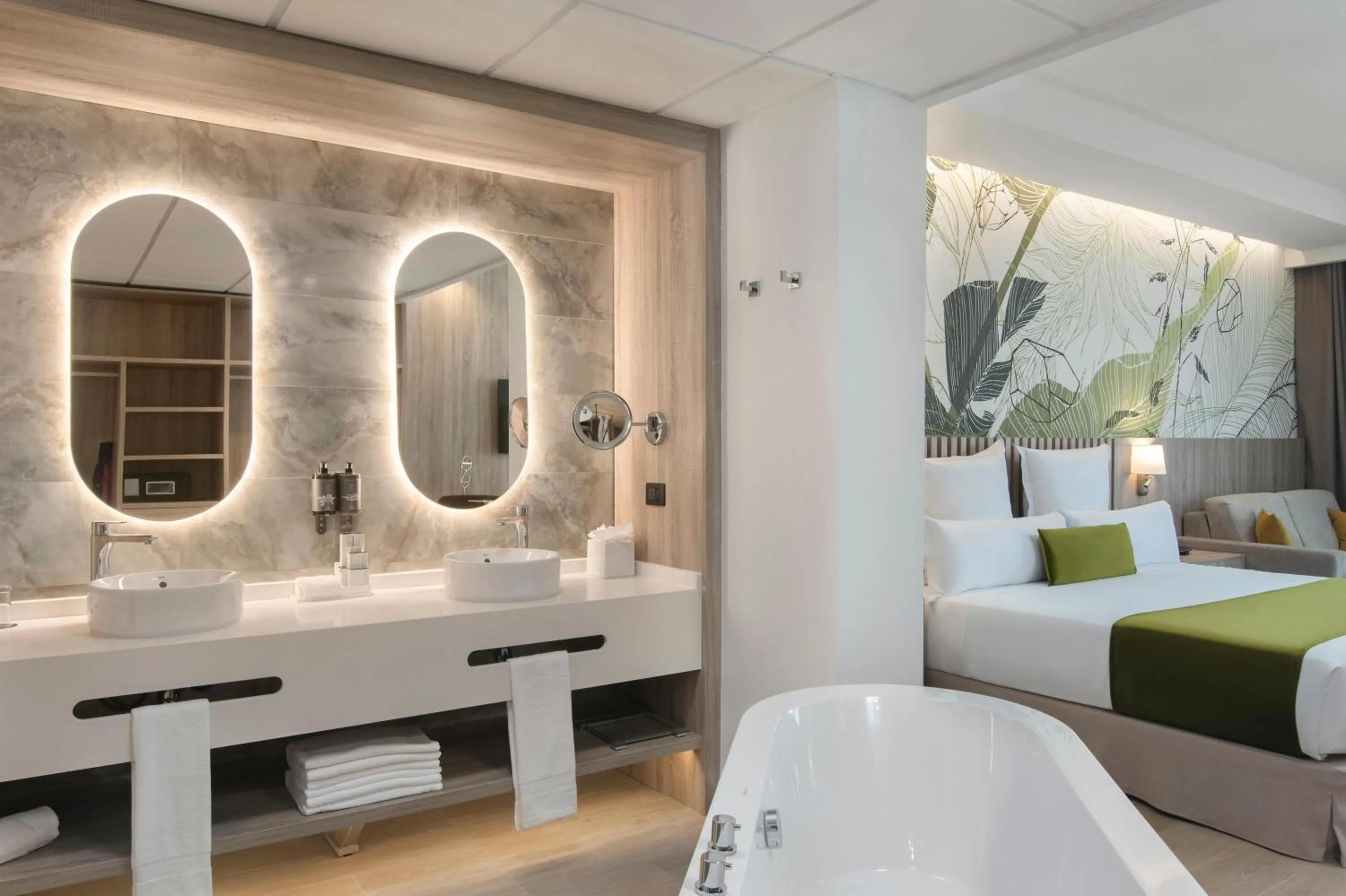 Shower, Bed in Serenade All Suites - Adults Only Resort