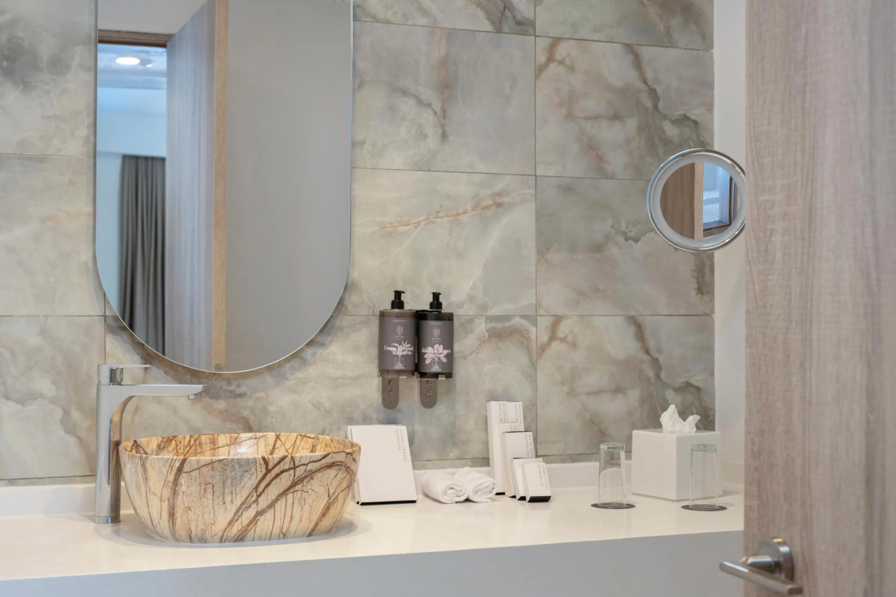 Bathroom in Serenade All Suites - Adults Only Resort