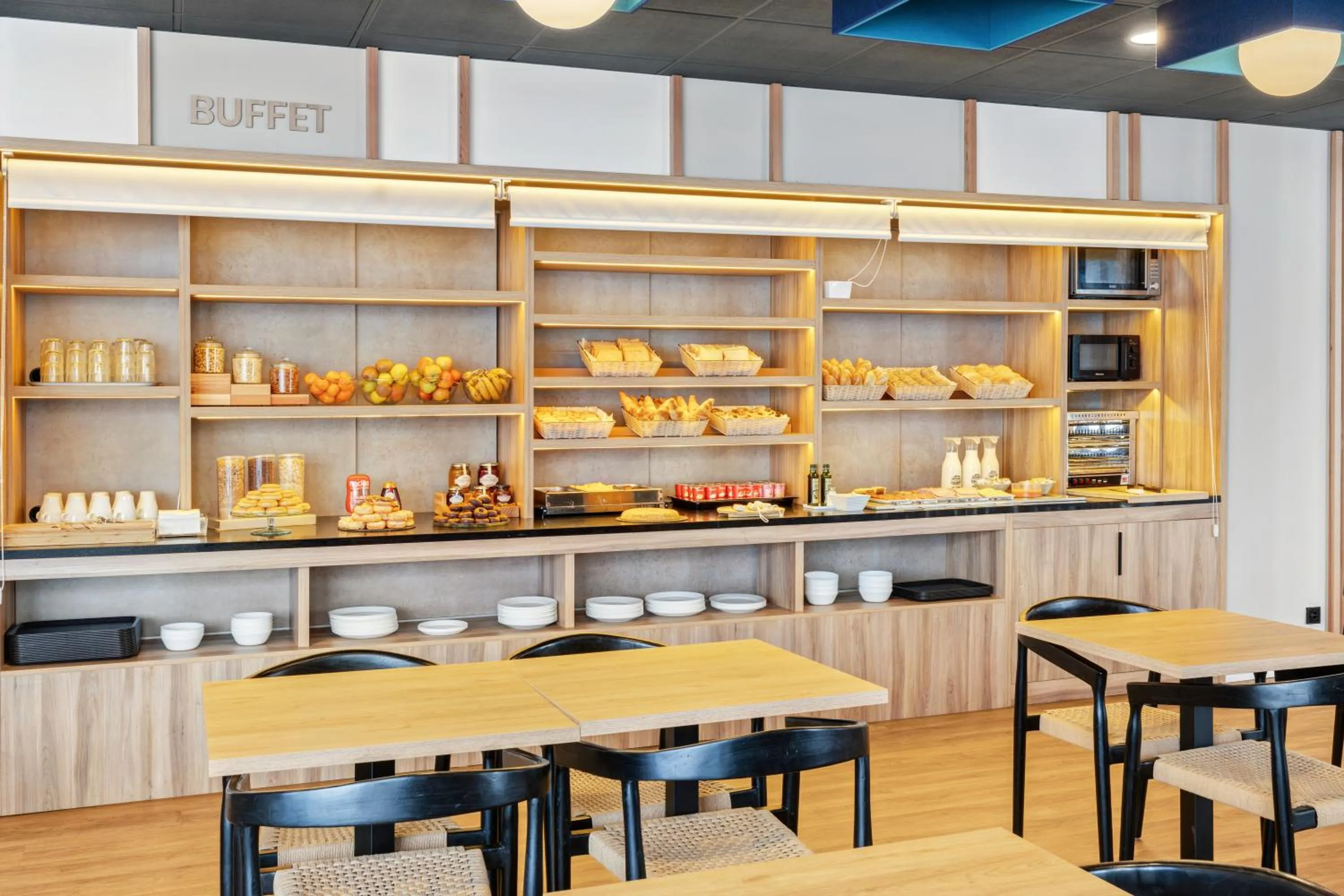 Buffet breakfast in B&B HOTEL Madrid Las Rozas