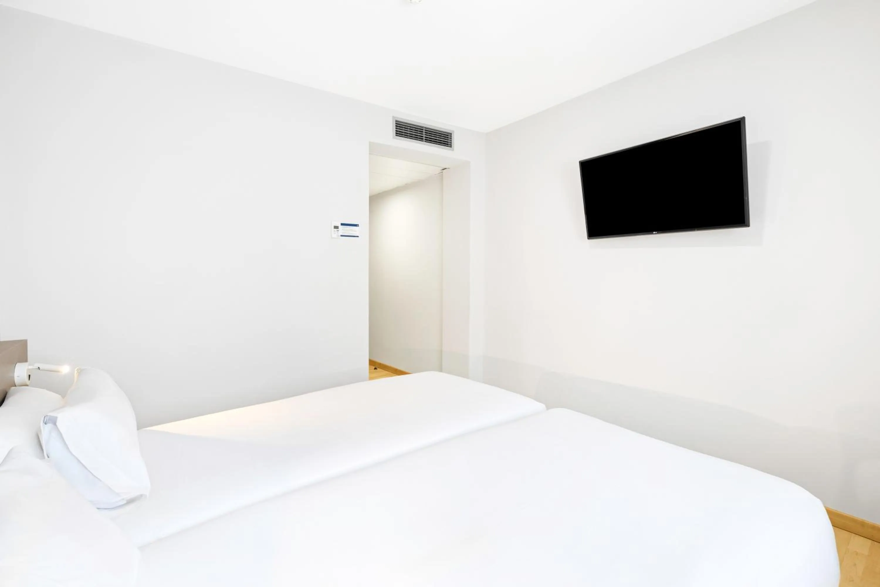 Bed in B&B HOTEL Madrid Las Rozas