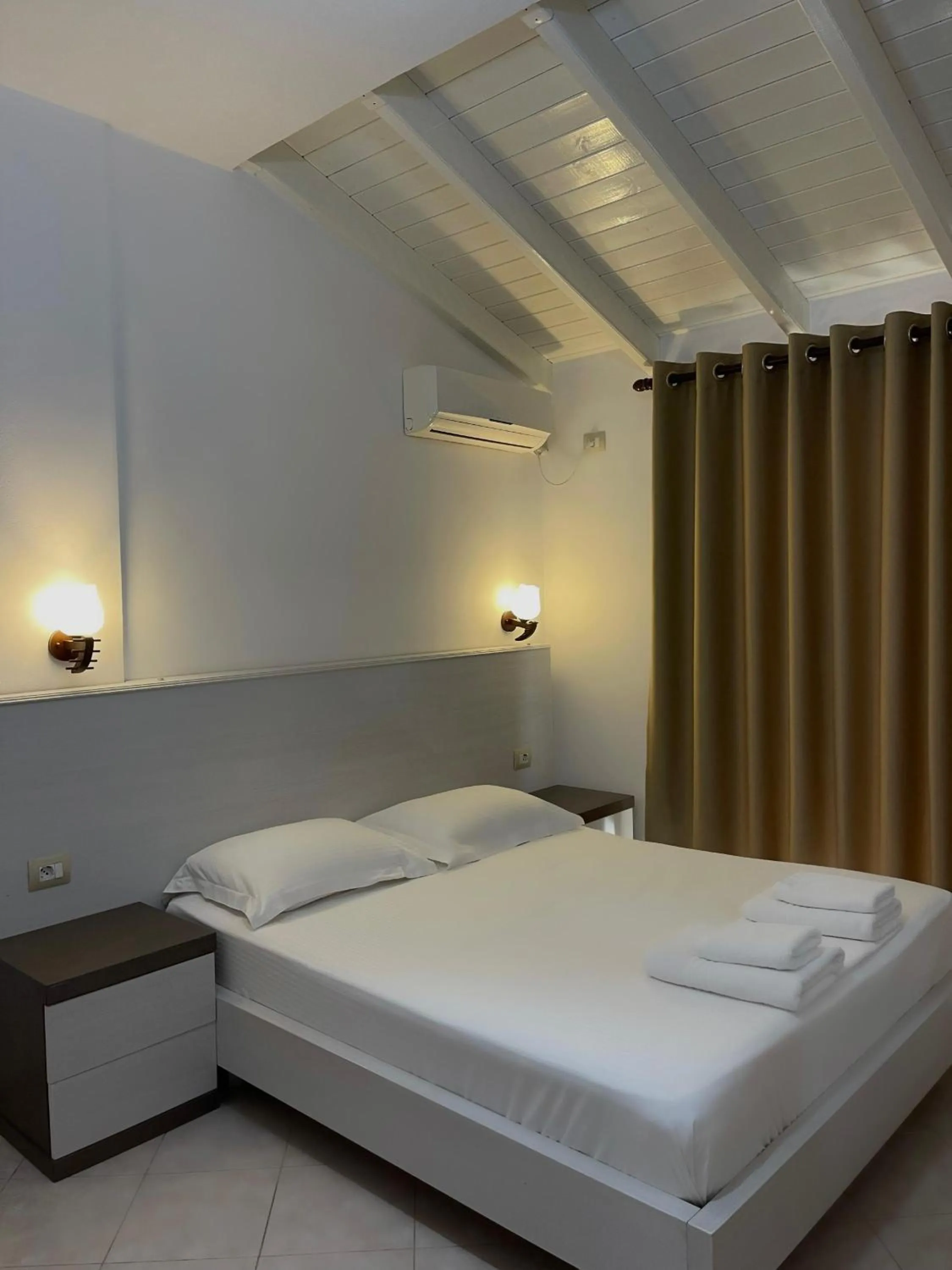 Bed in Mariksel HOTEL