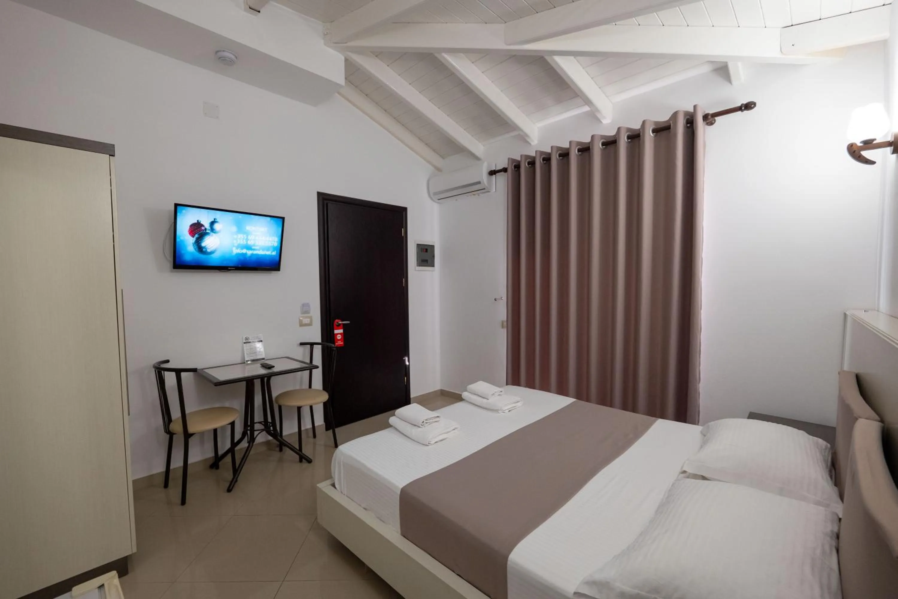 Bedroom, Bed in Mariksel HOTEL