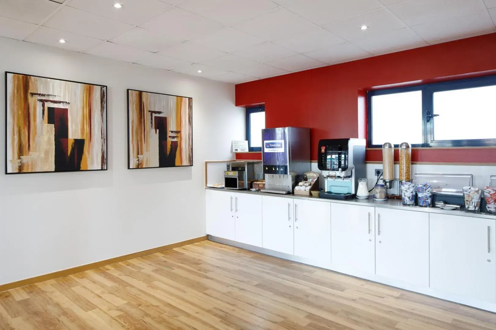 Buffet breakfast in Travelodge Barcelona Fira Buffet breakfast in Travelodge Barcelona Fira