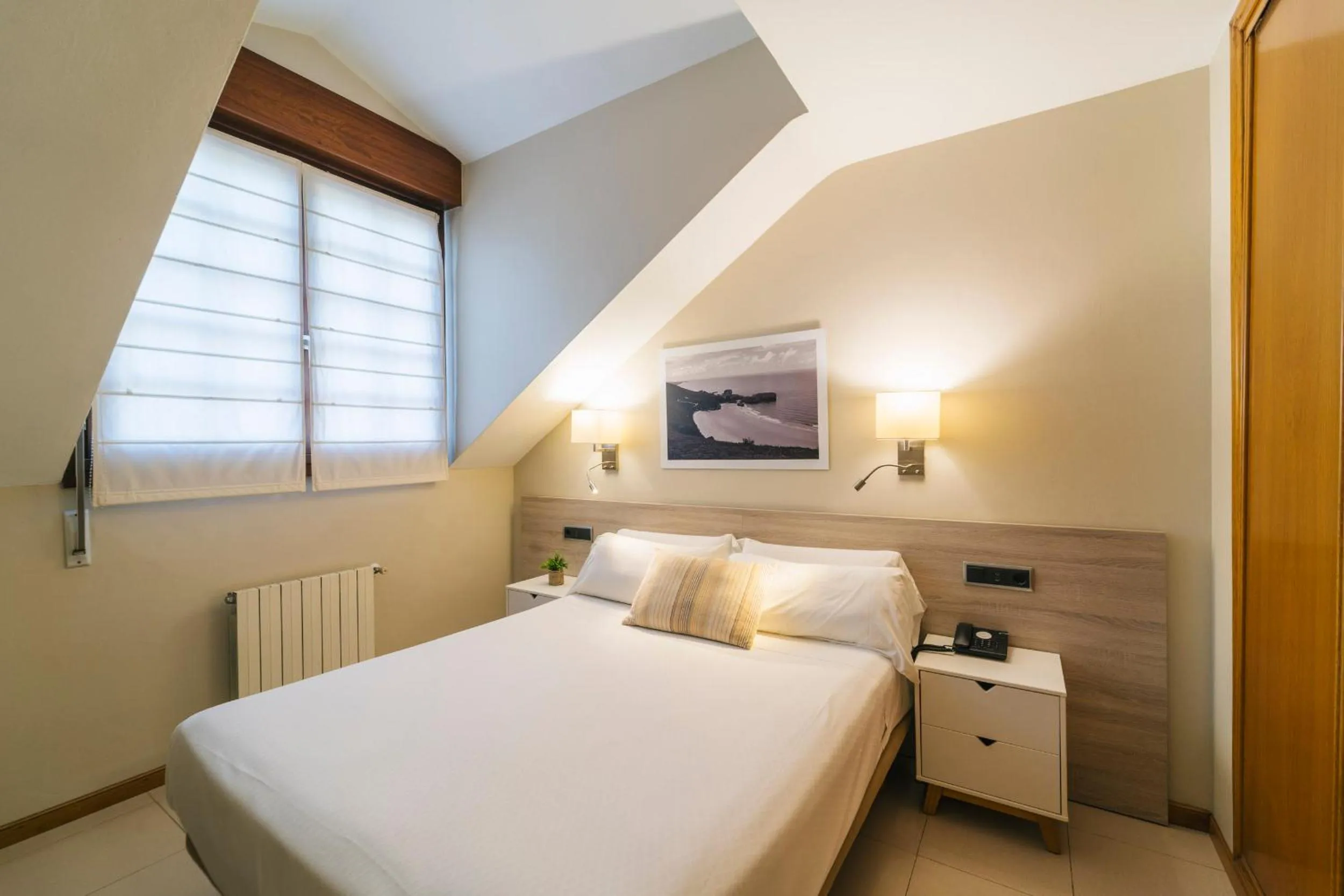 Bedroom, Bed in Miracielos