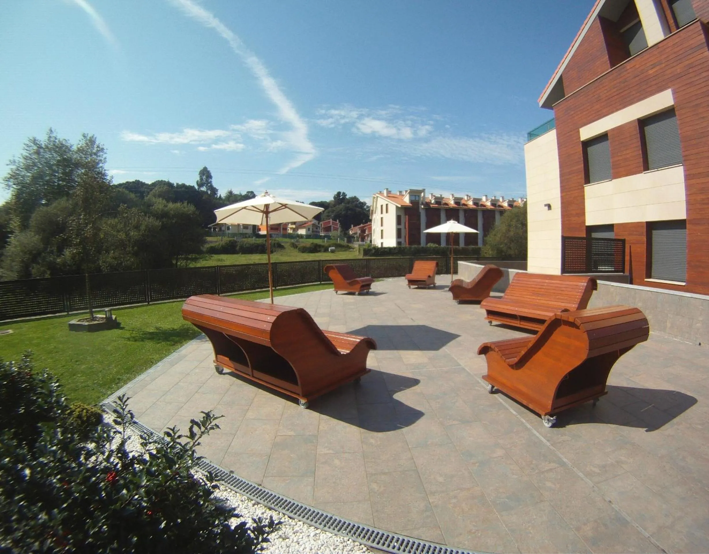 Property building in Miracielos