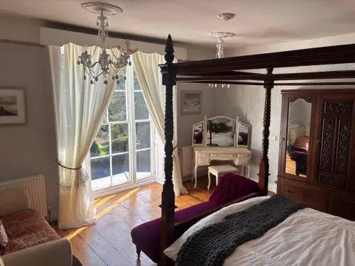 King Room with Garden View in Plas Dolguog King Room with Garden View in Plas Dolguog