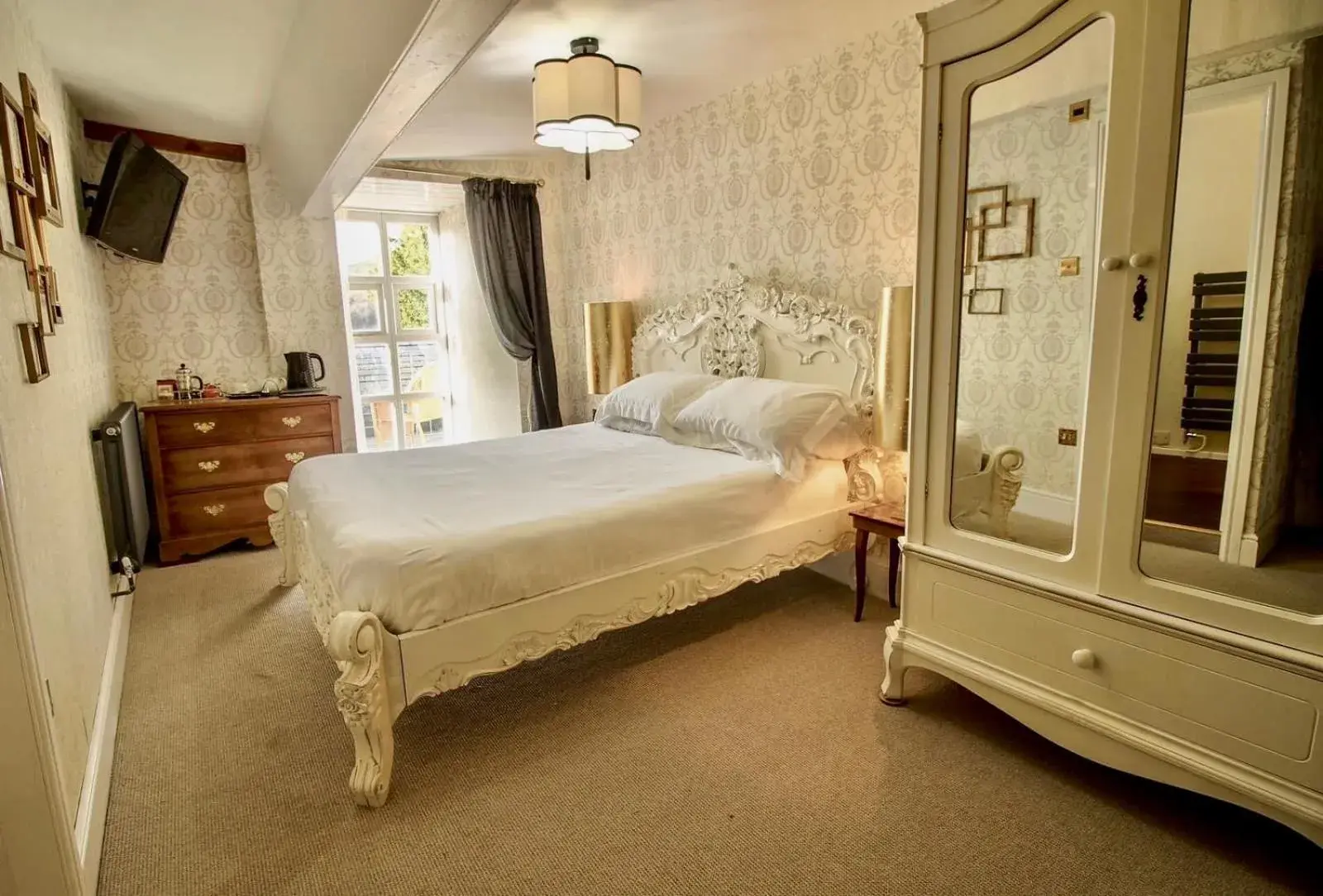 Deluxe King Room in Plas Dolguog Deluxe King Room in Plas Dolguog