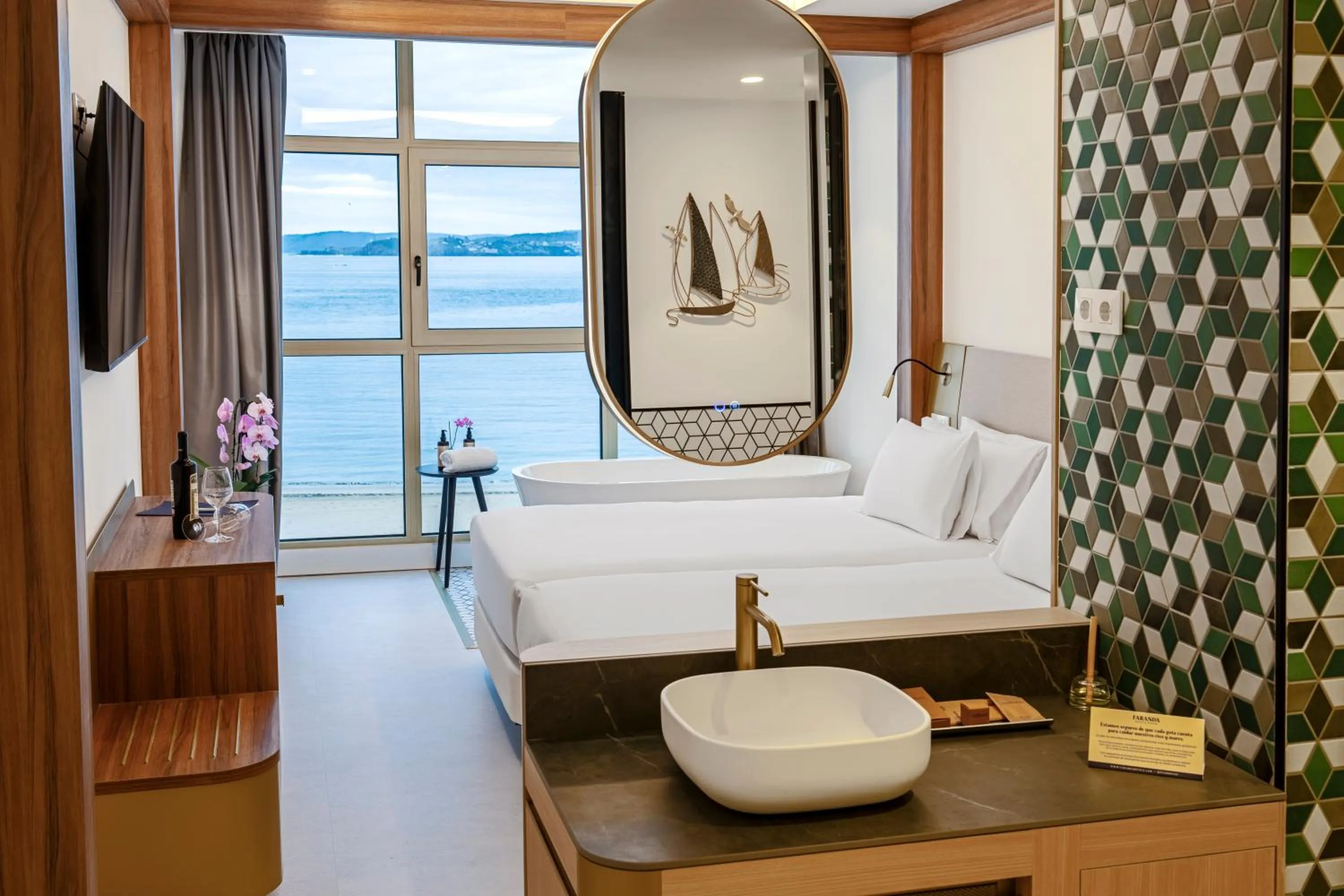 Bed in Hotel Faranda Rias Altas, Ascend Hotel Collection