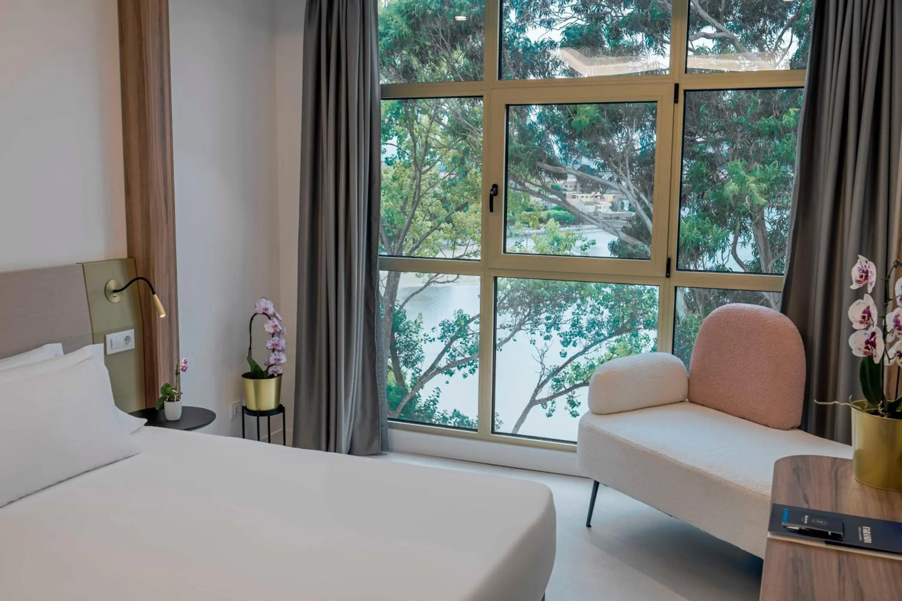 Bed in Hotel Faranda Rias Altas, Ascend Hotel Collection Bed in Hotel Faranda Rias Altas, Ascend Hotel Collection