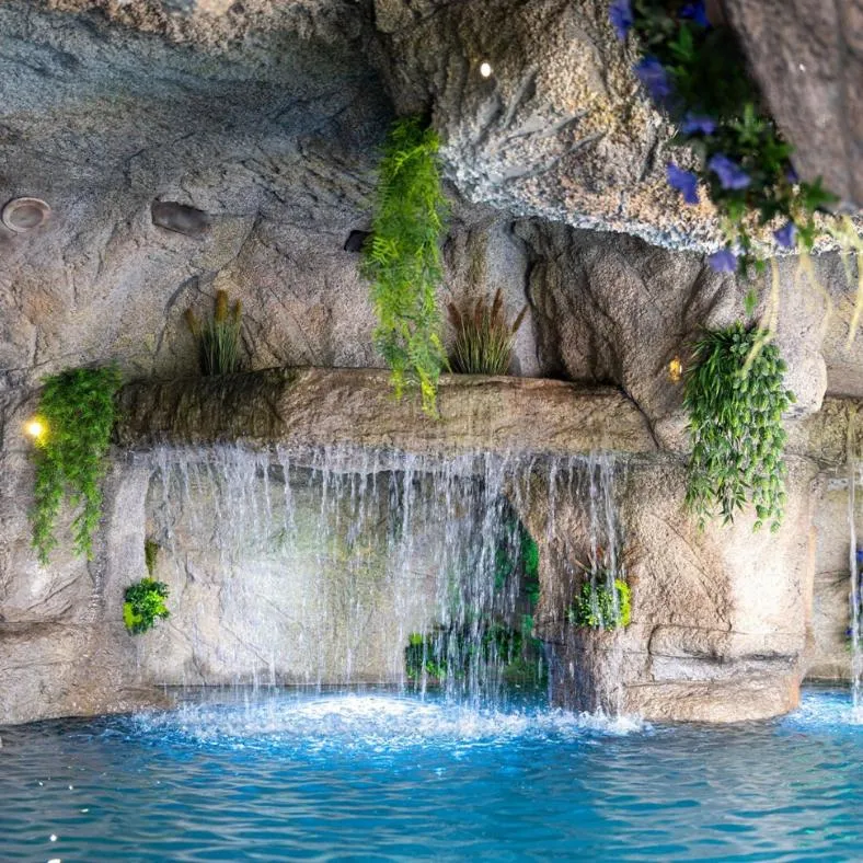 Swimming pool in Damare Resort & SPA