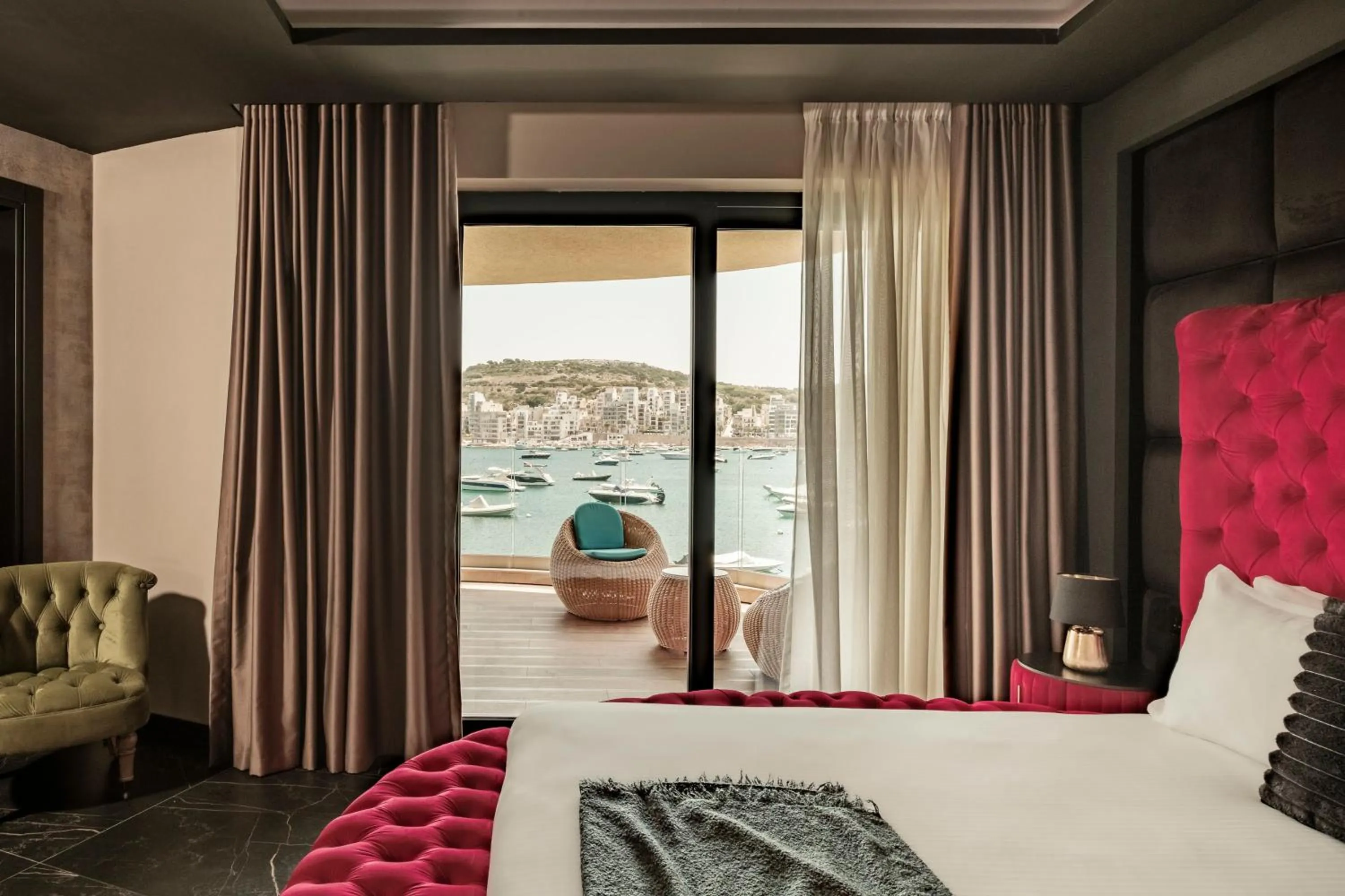 Seating area, Bed in Damare Resort & SPA