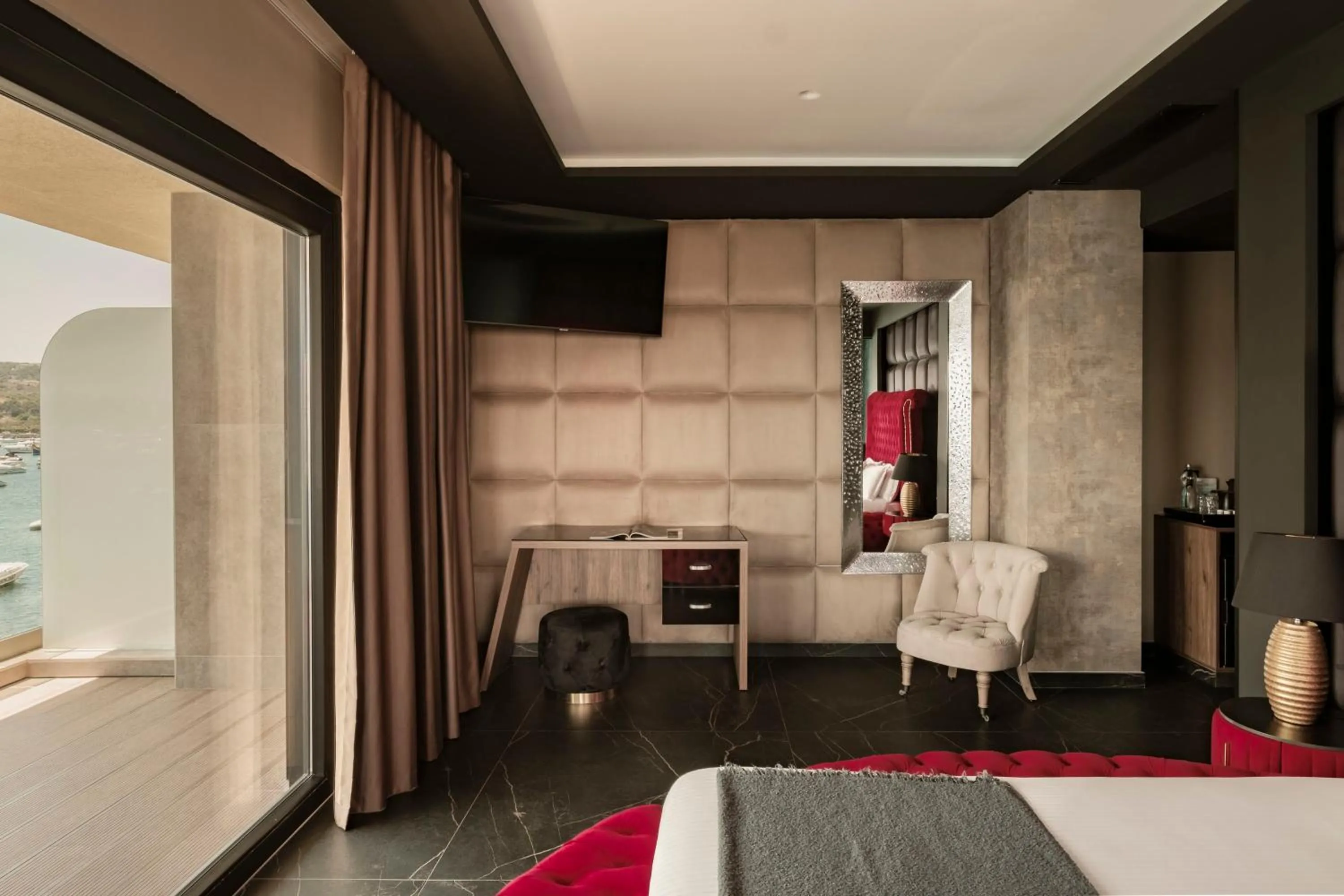 Bedroom, Bed in Damare Resort & SPA