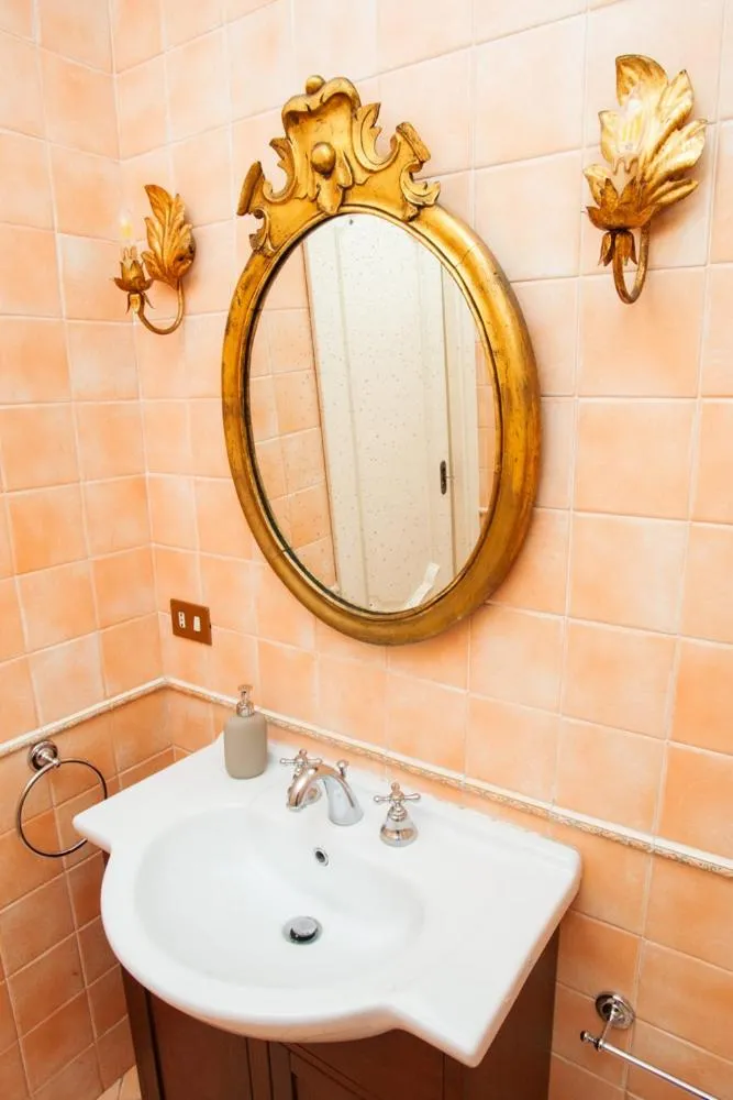 Bathroom in San Pasquale 62 Apartment