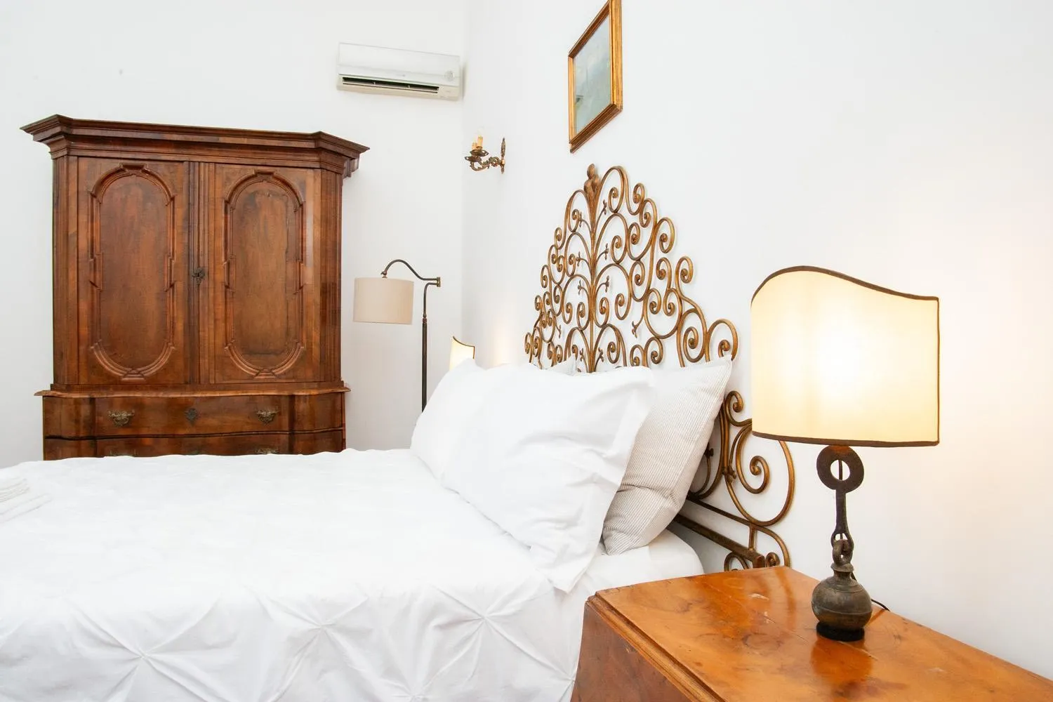 Bedroom, Bed in San Pasquale 62 Apartment