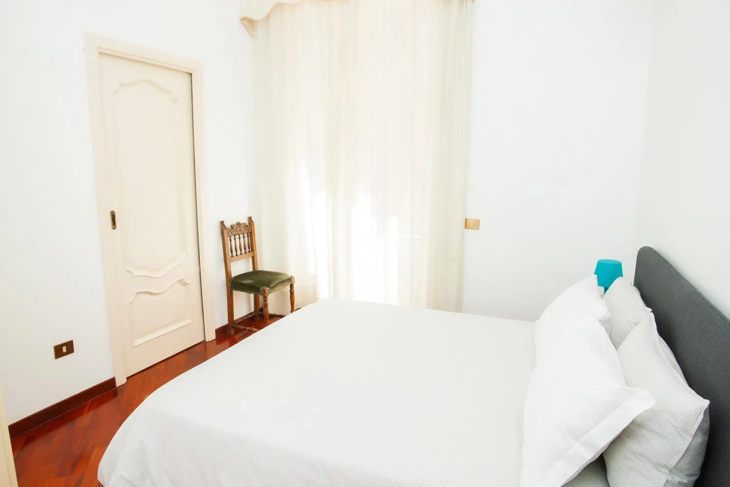 Photo of the whole room, Bed in San Pasquale 62 Apartment