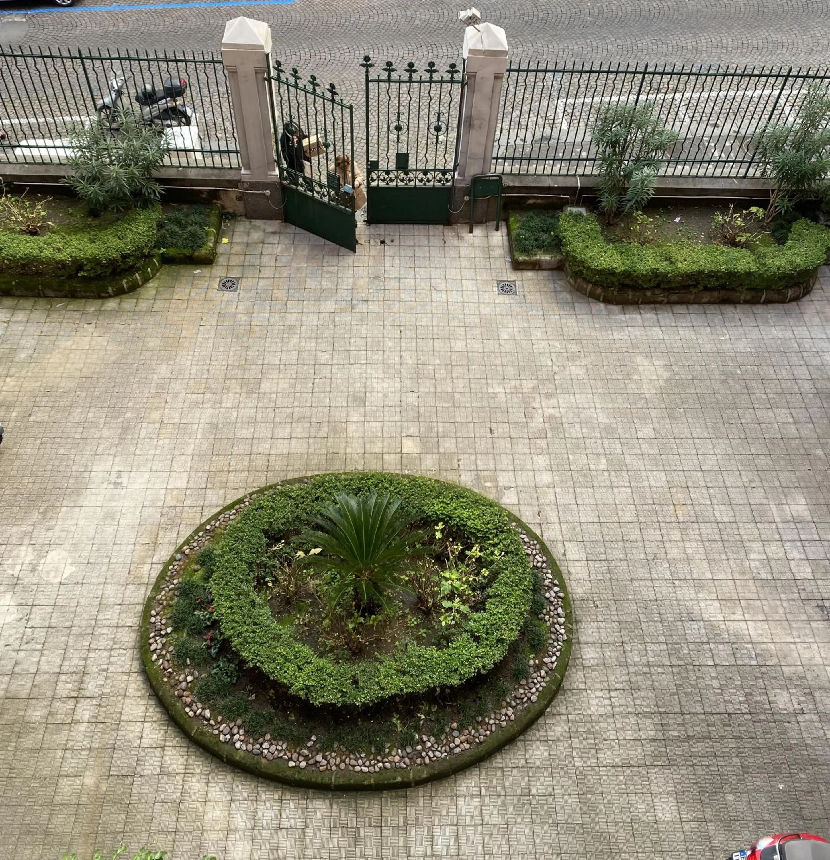 Inner courtyard view in San Pasquale 62 Apartment