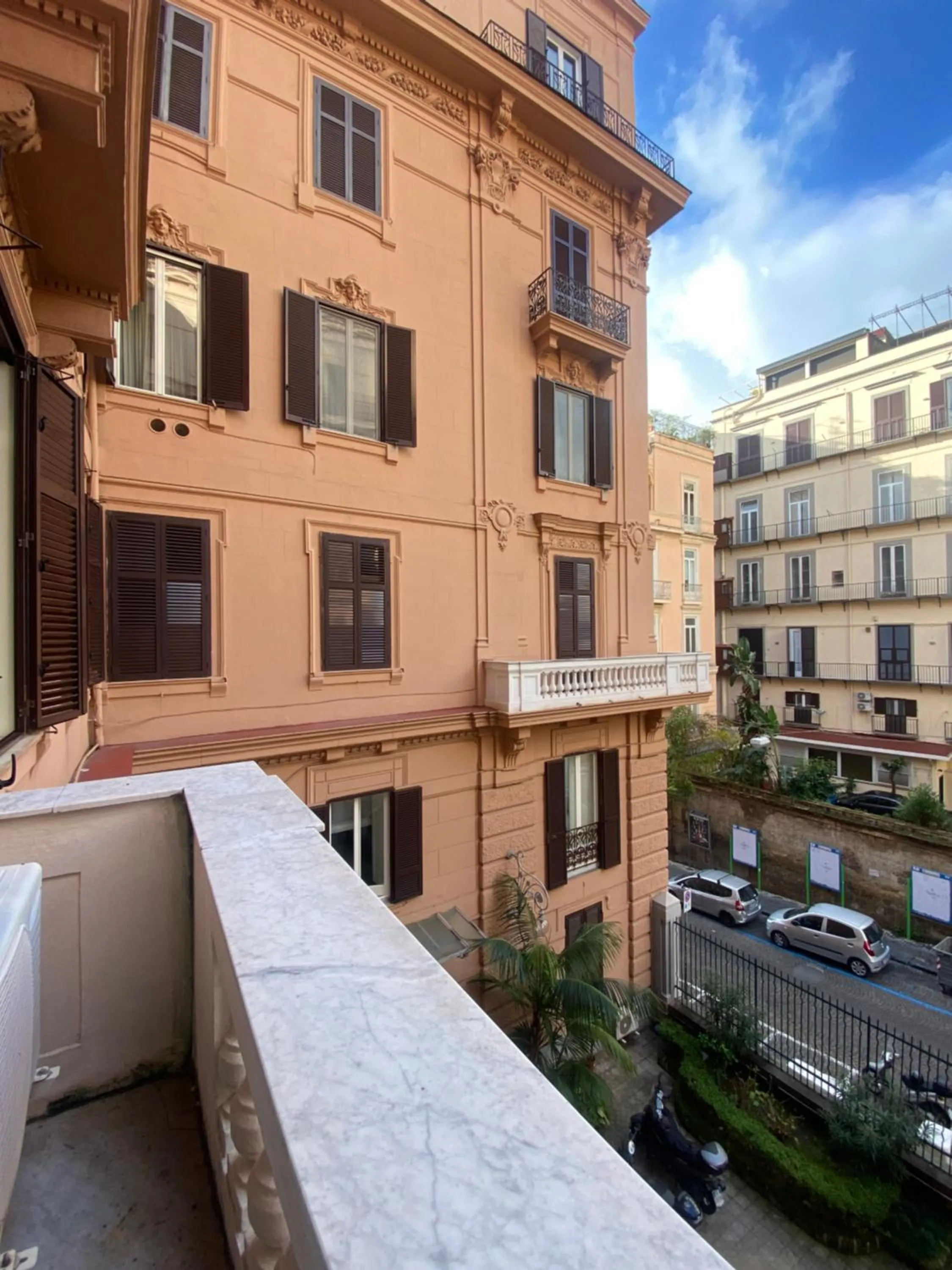 Property building in San Pasquale 62 Apartment