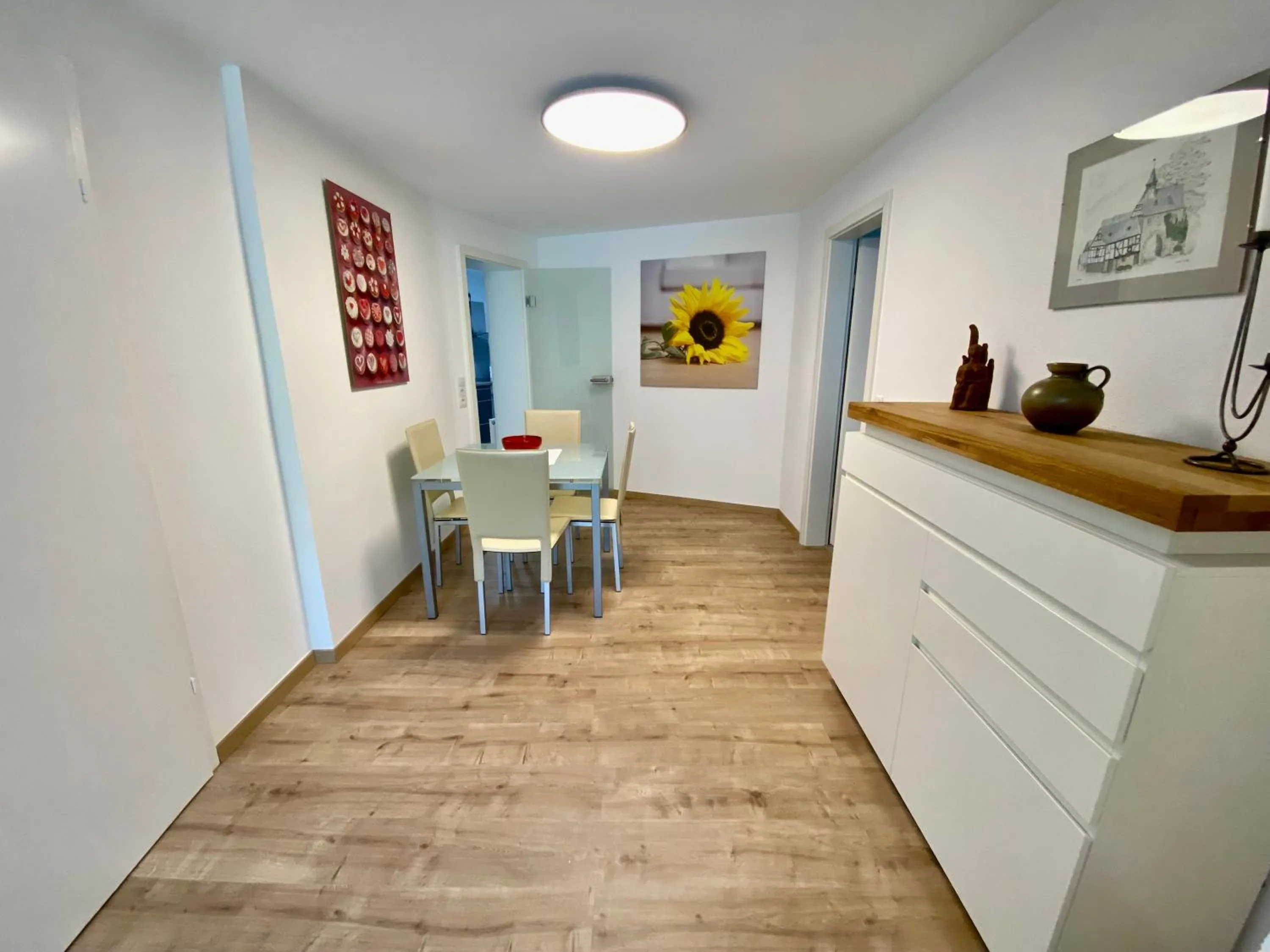 Dining area in Haus Maria Isenburg - Naturpark Rhein-Westerwald
