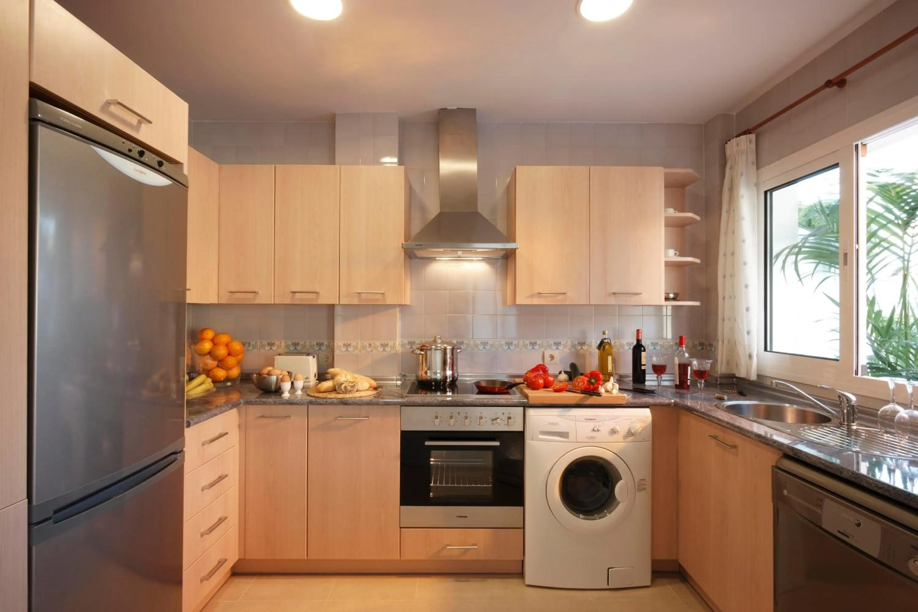 Kitchen or kitchenette in Apartamentos Marina Turquesa