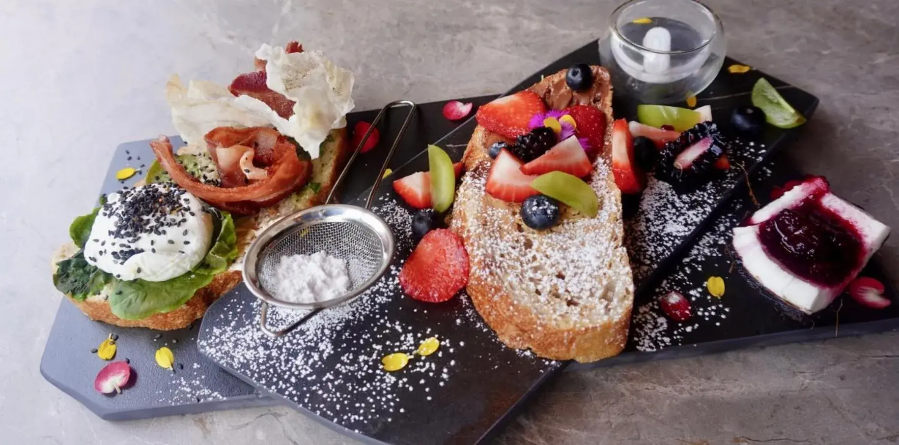 Restaurant/places to eat in Hotel Living by Armoniko Restaurant/places to eat in Hotel Living by Armoniko