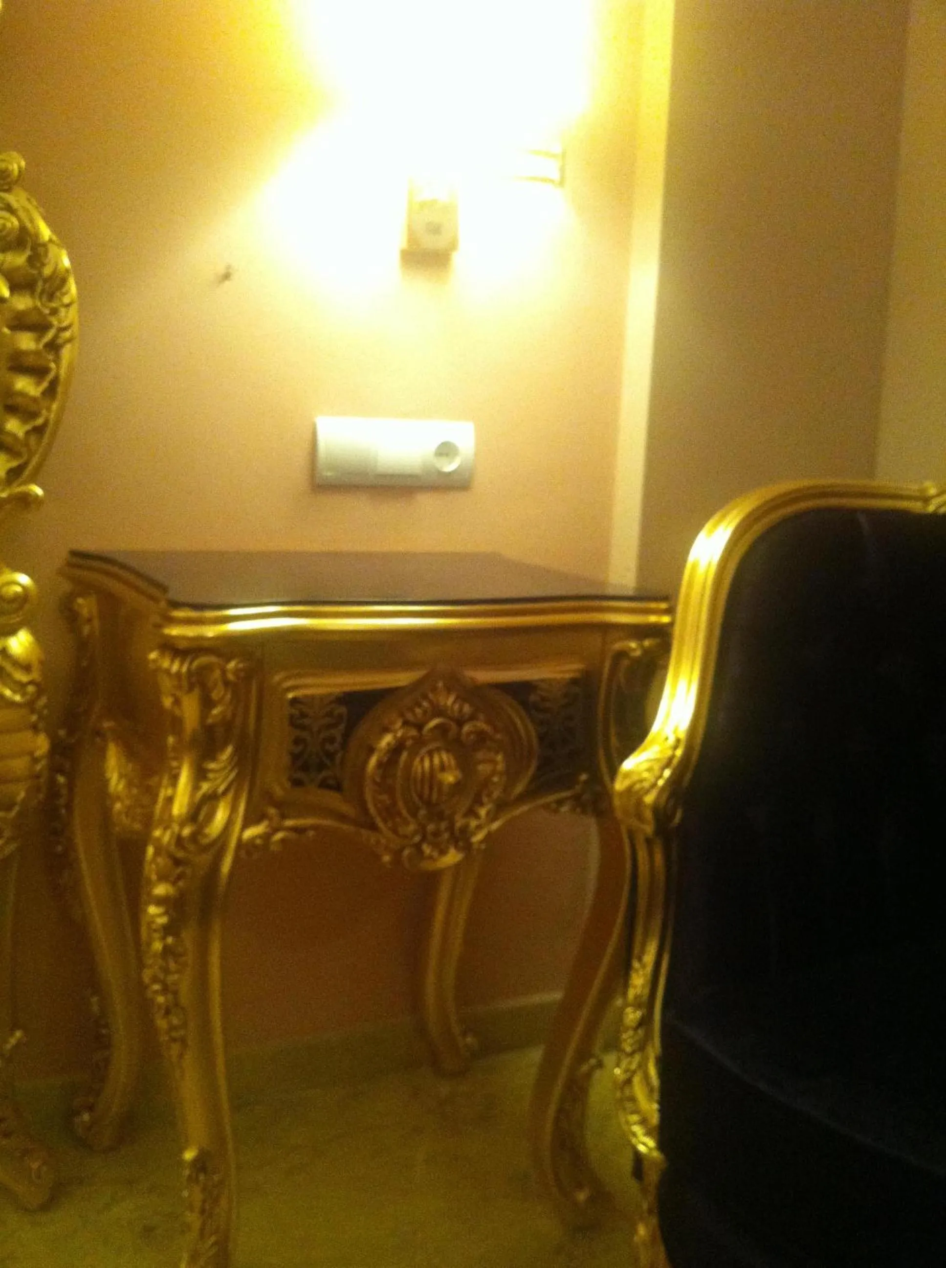 Decorative detail in Adriano Boutique Sevilla