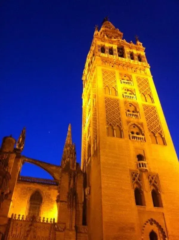 Property building in Adriano Boutique Sevilla Property building in Adriano Boutique Sevilla