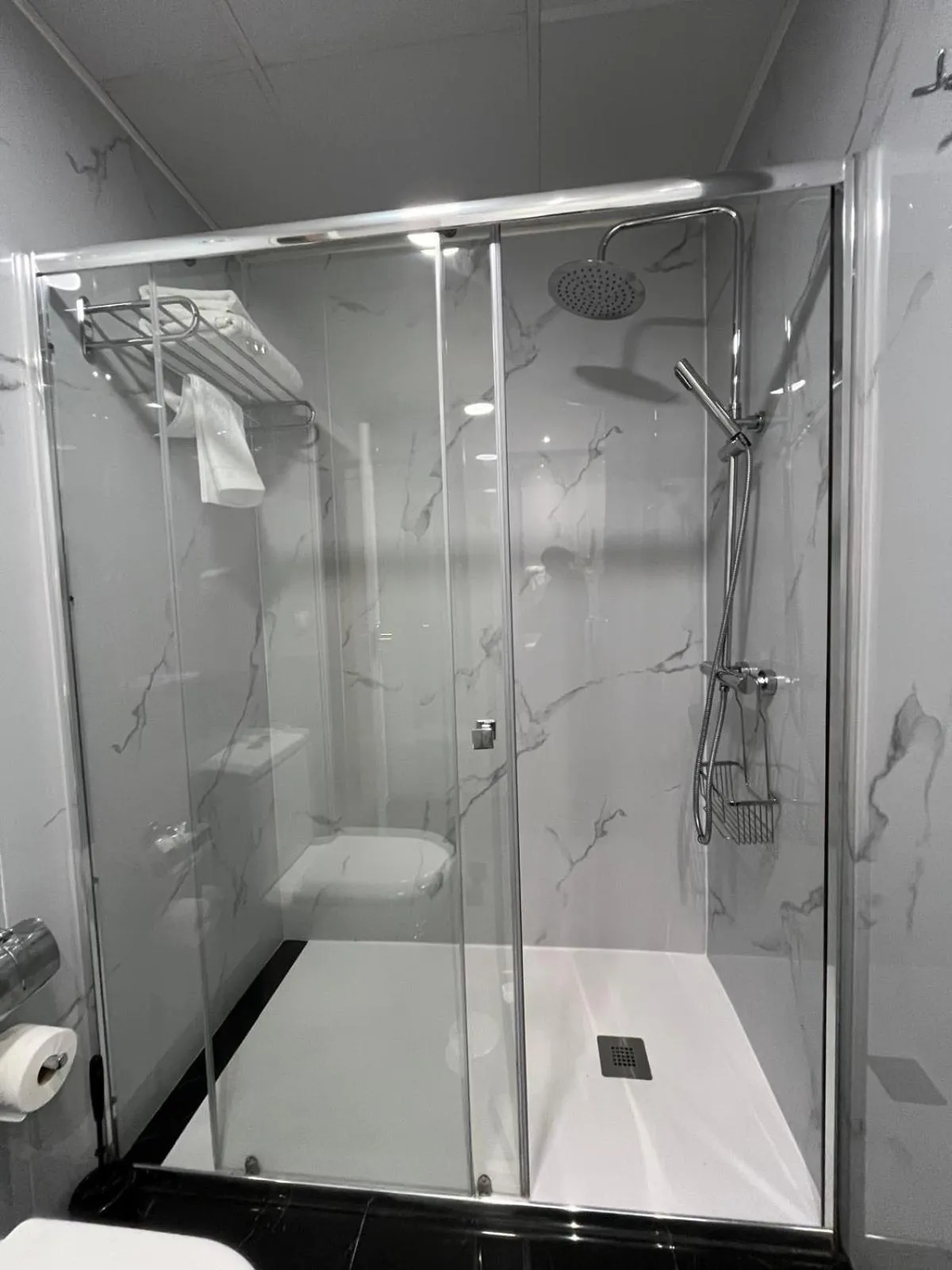 Bathroom in Adriano Boutique Sevilla