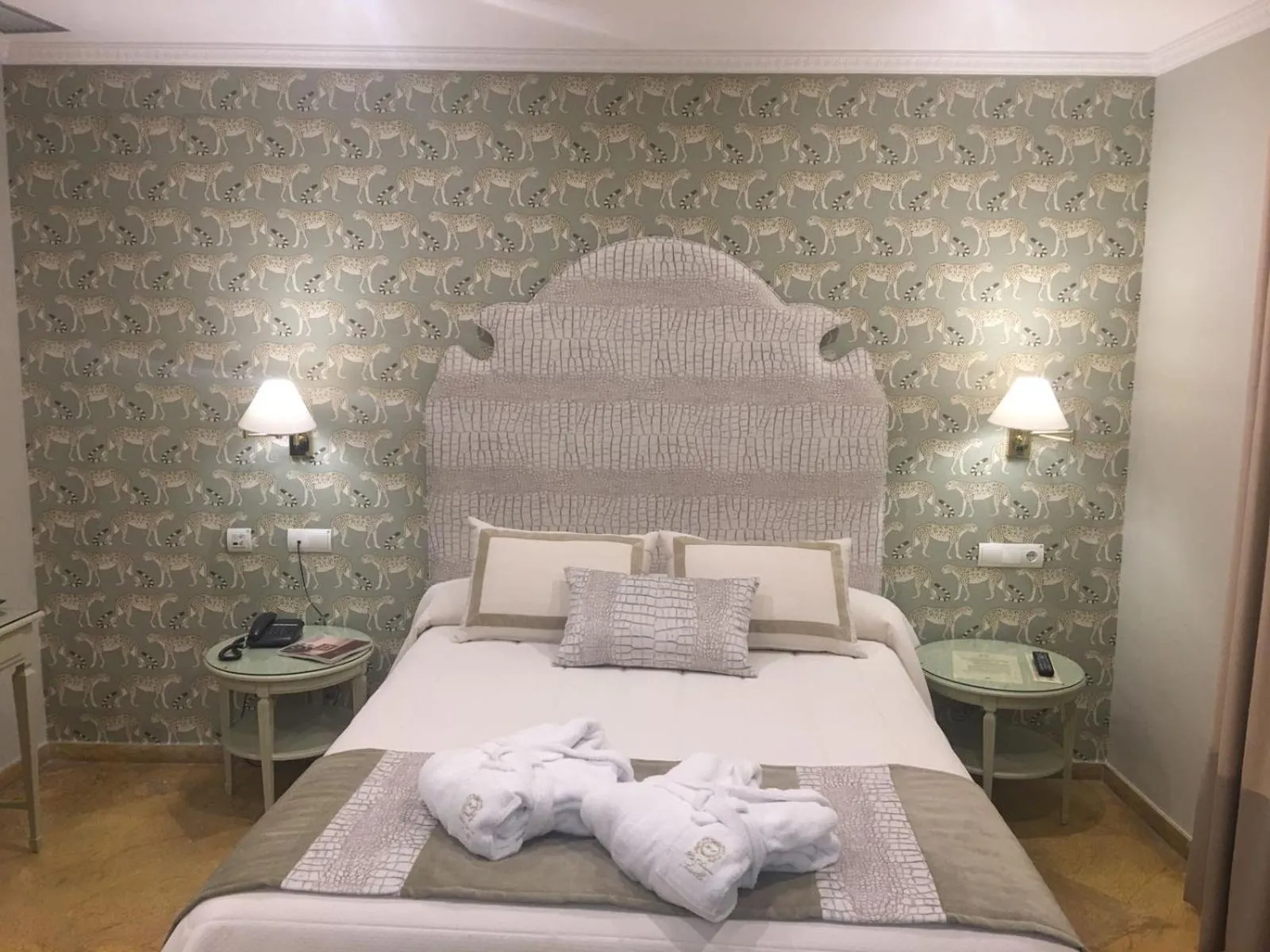 Bedroom, Bed in Adriano Boutique Sevilla
