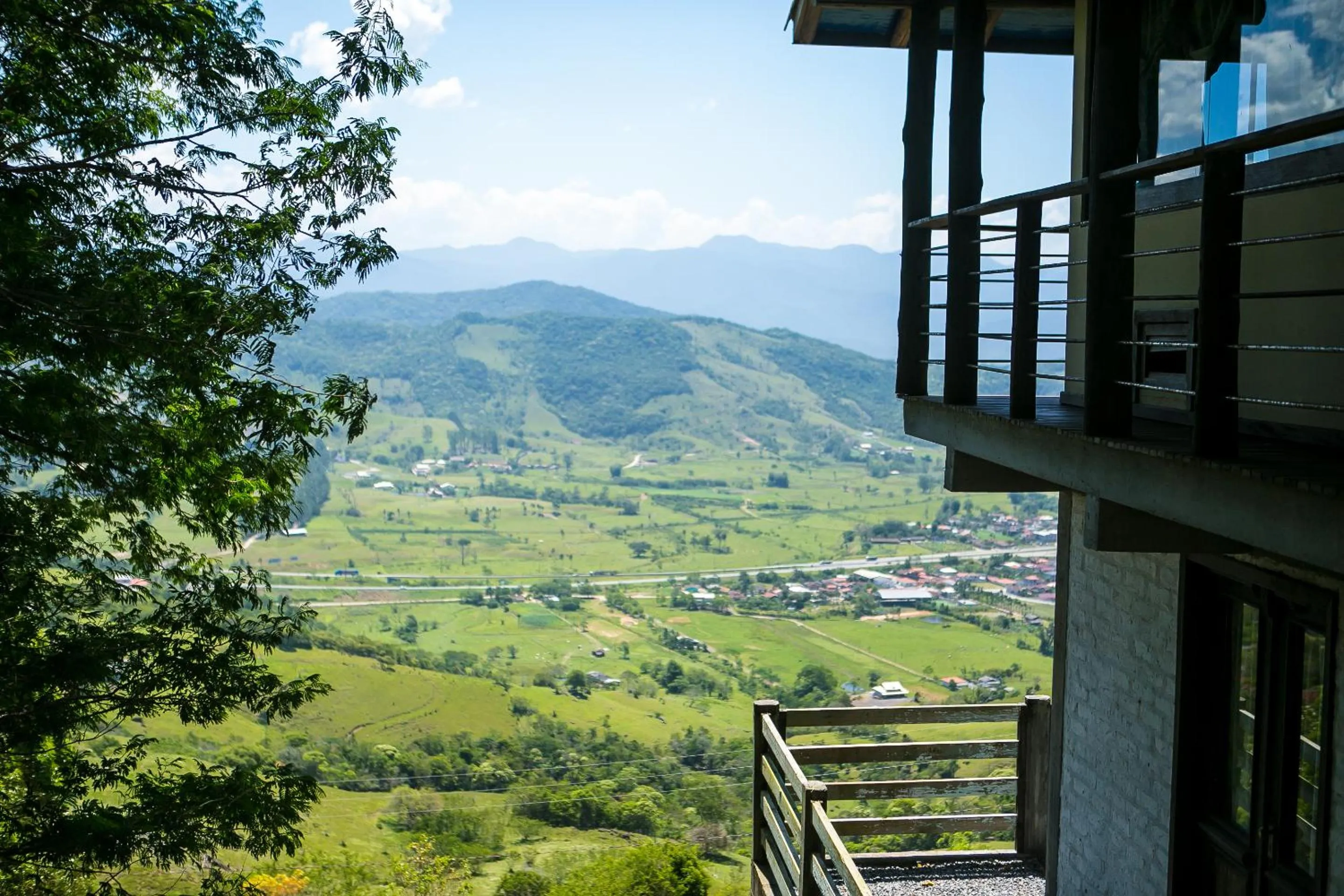 Property building in Eco Mirante Hotel