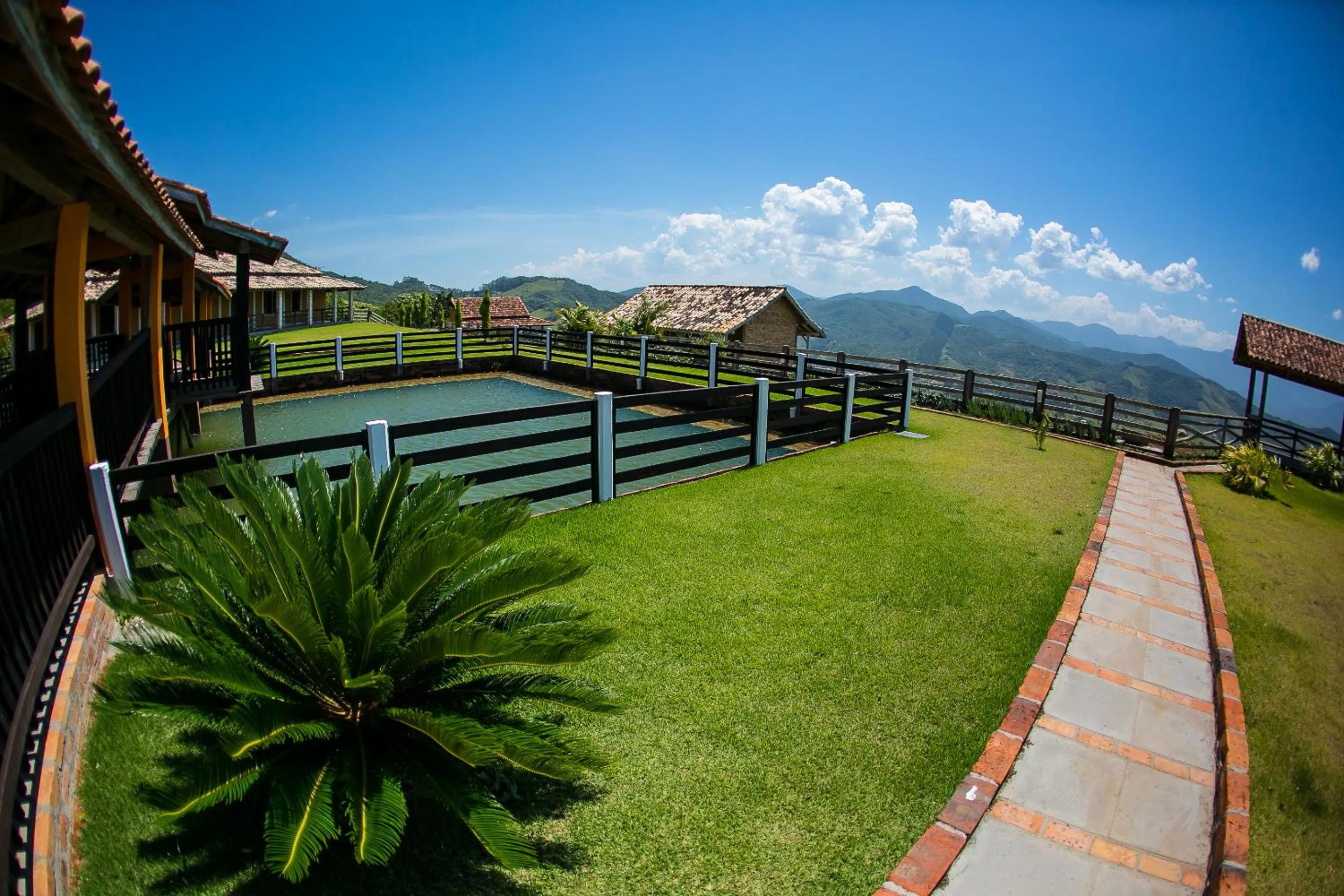 Spring in Eco Mirante Hotel