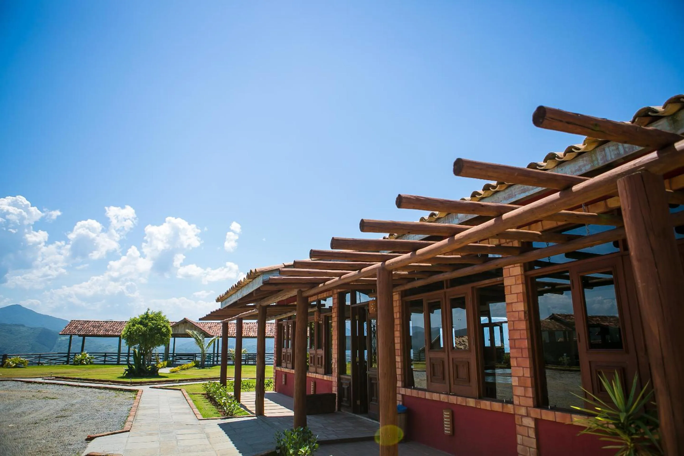 Property building in Eco Mirante Hotel