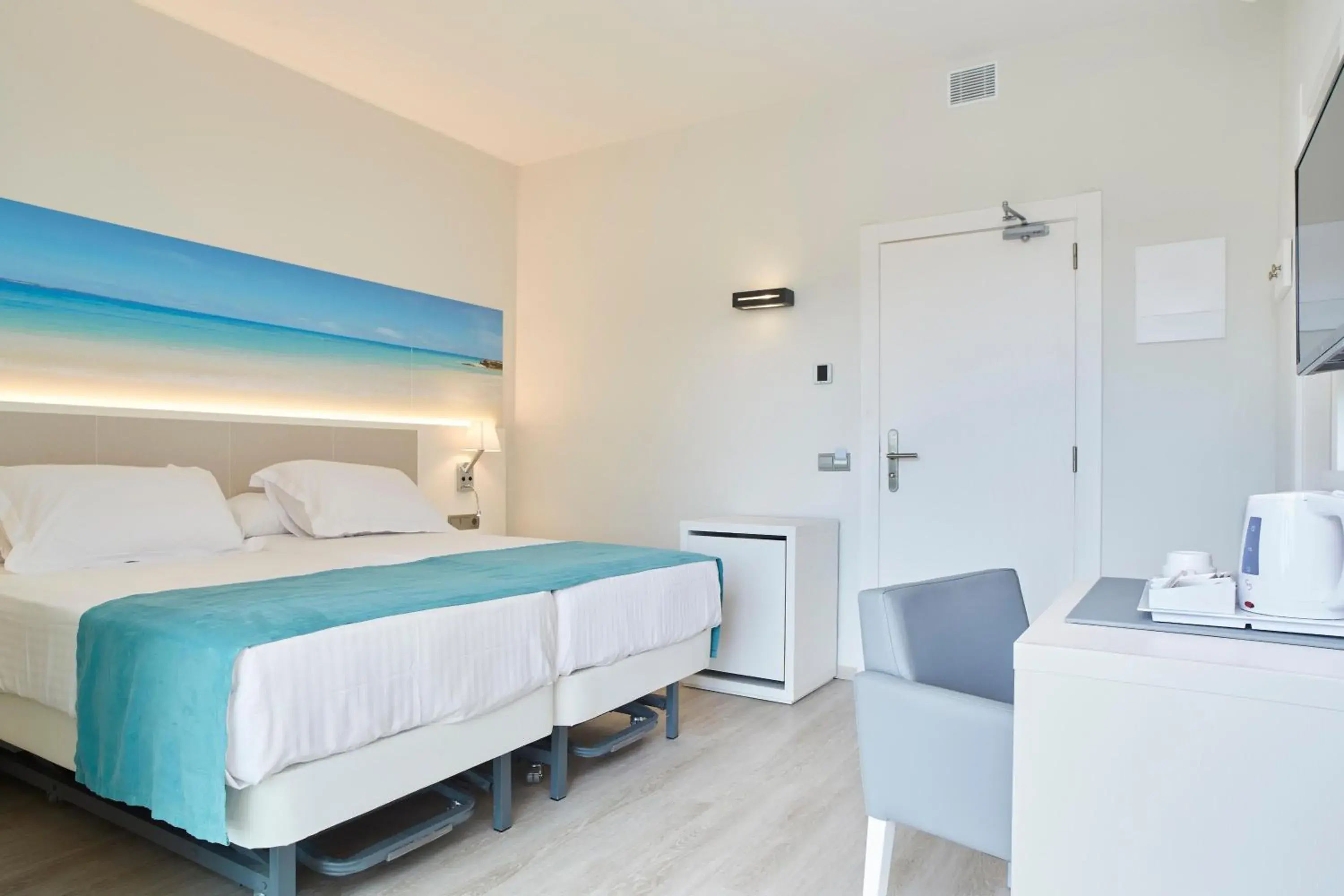 Photo of the whole room, Bed in Invisa Hotel Es Pla - Adults Only Photo of the whole room, Bed in Invisa Hotel Es Pla - Adults Only