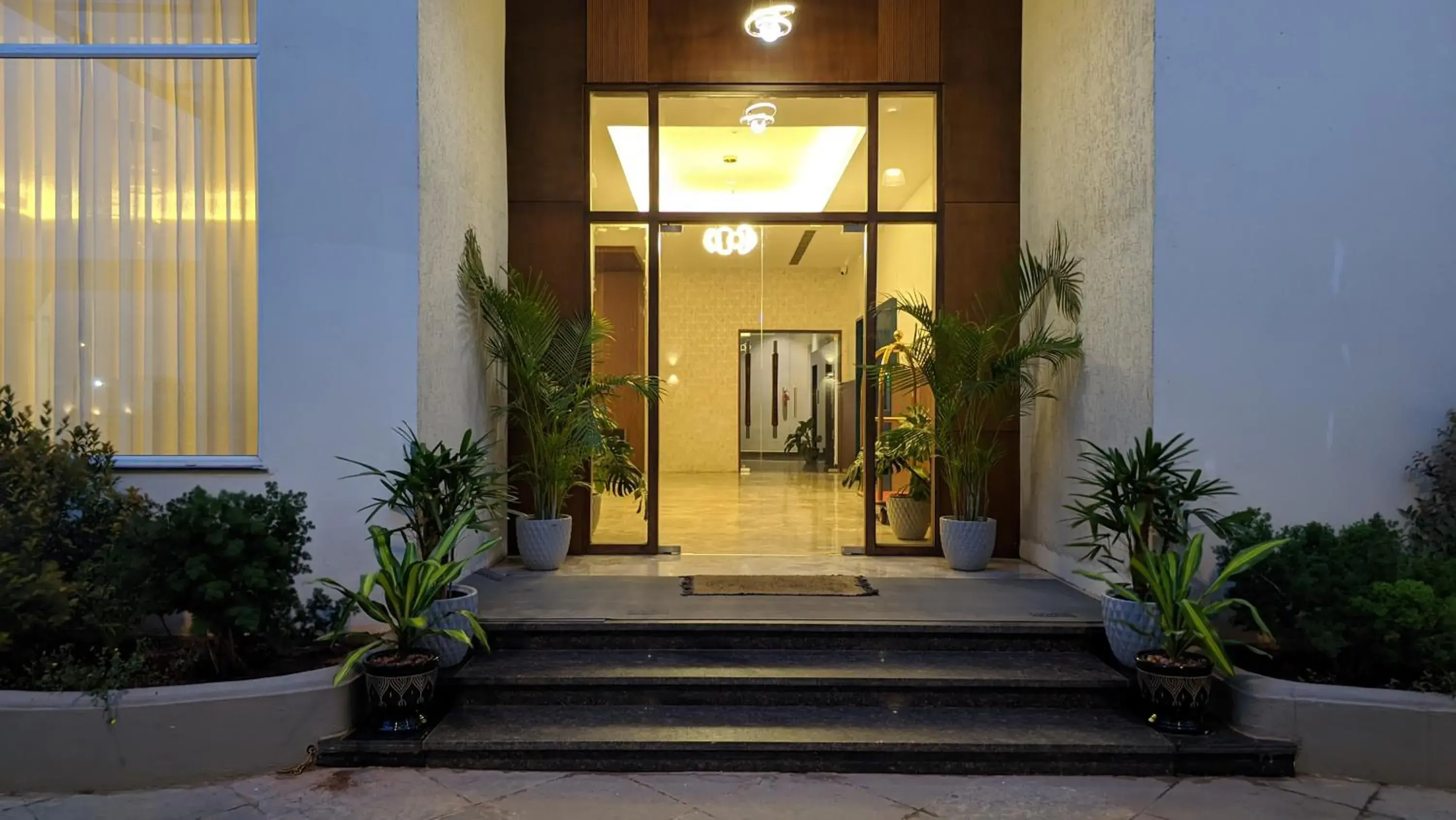 Facade/entrance in Mayur Belgaum Presidency Hotel & Spa Facade/entrance in Mayur Belgaum Presidency Hotel & Spa