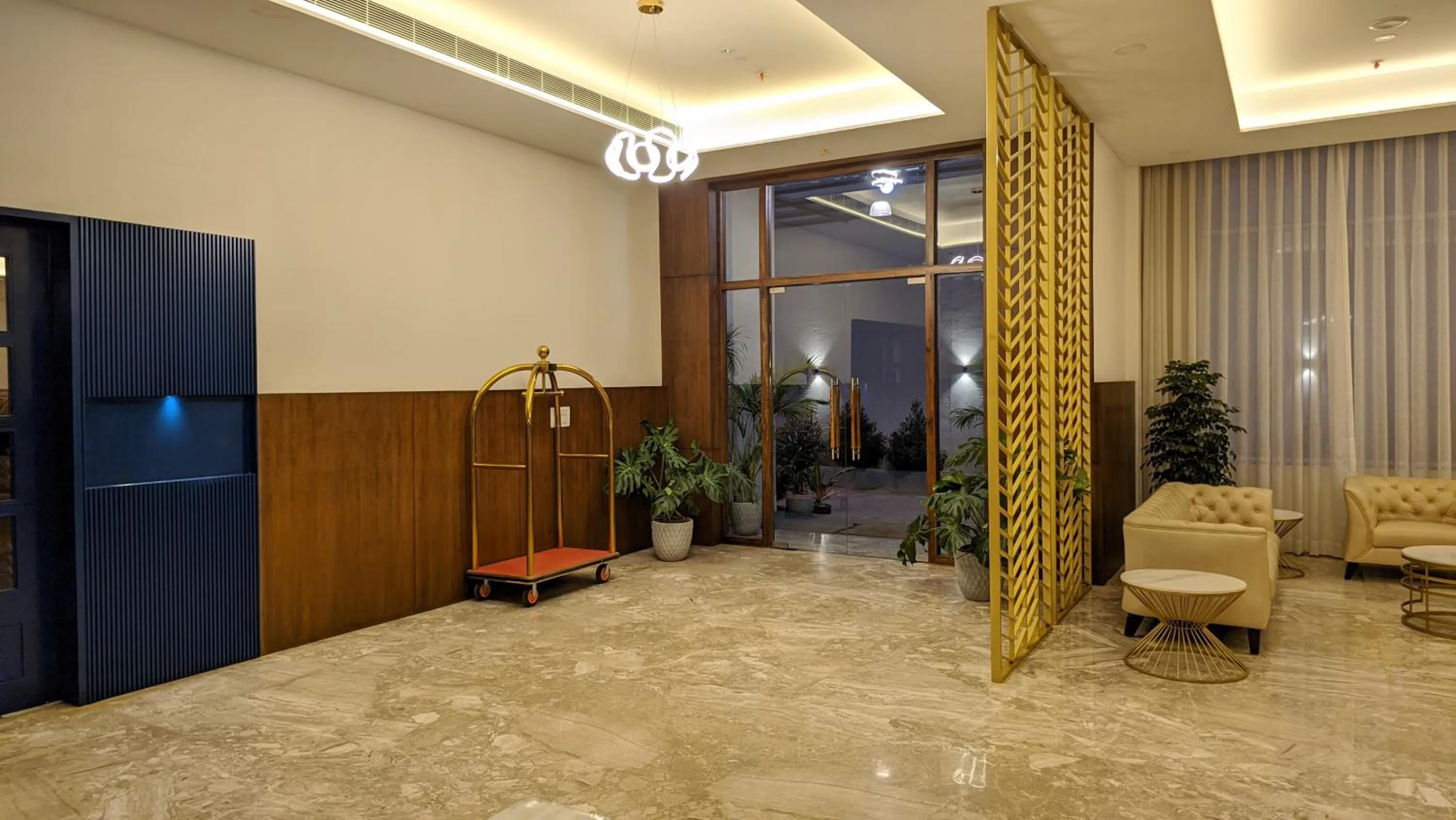 Seating area in Mayur Belgaum Presidency Hotel & Spa